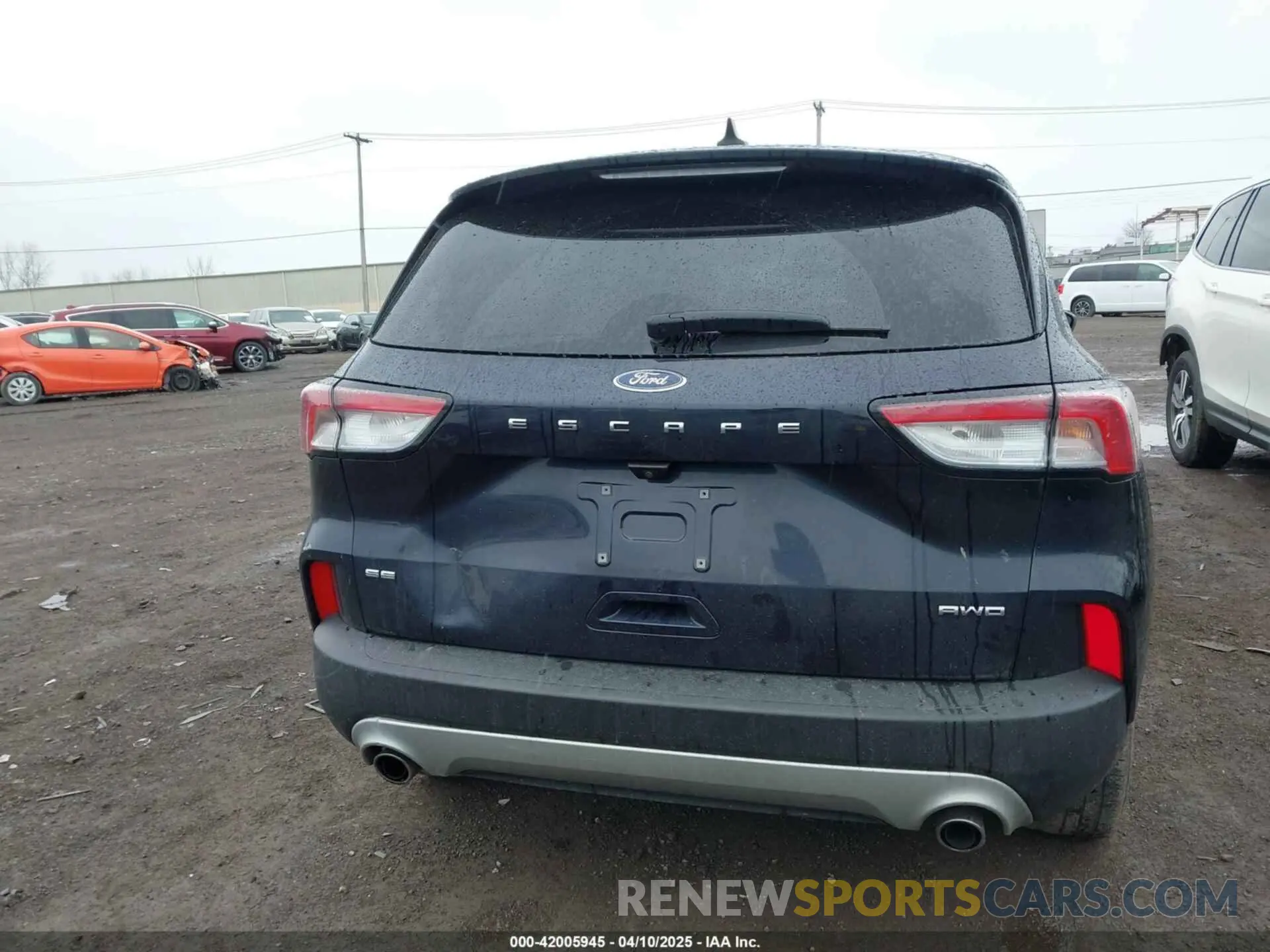 16 Photograph of a damaged car 1FMCU9G63MUB17887 FORD ESCAPE 2021