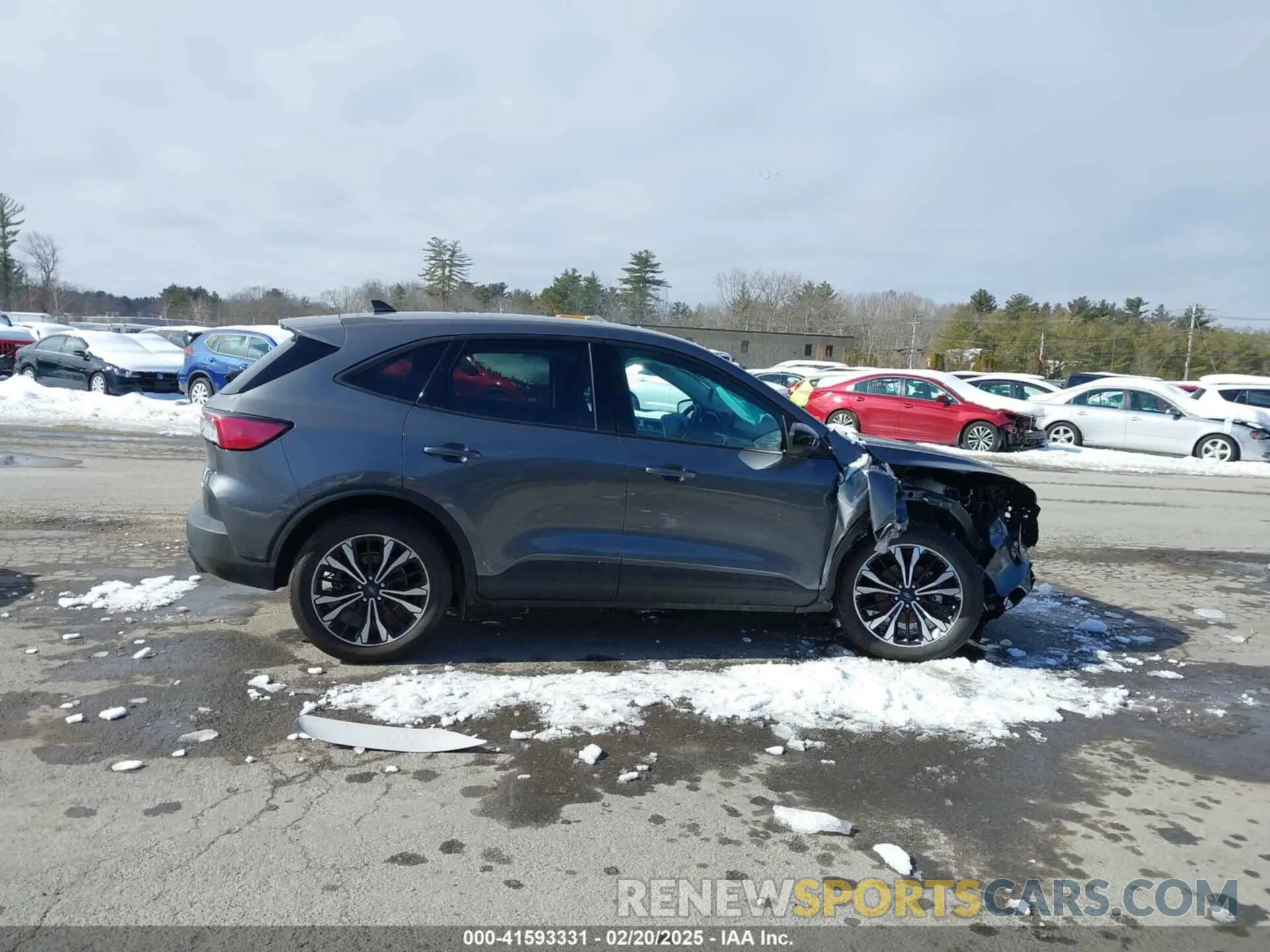 13 Photograph of a damaged car 1FMCU9G65MUA16155 FORD ESCAPE 2021