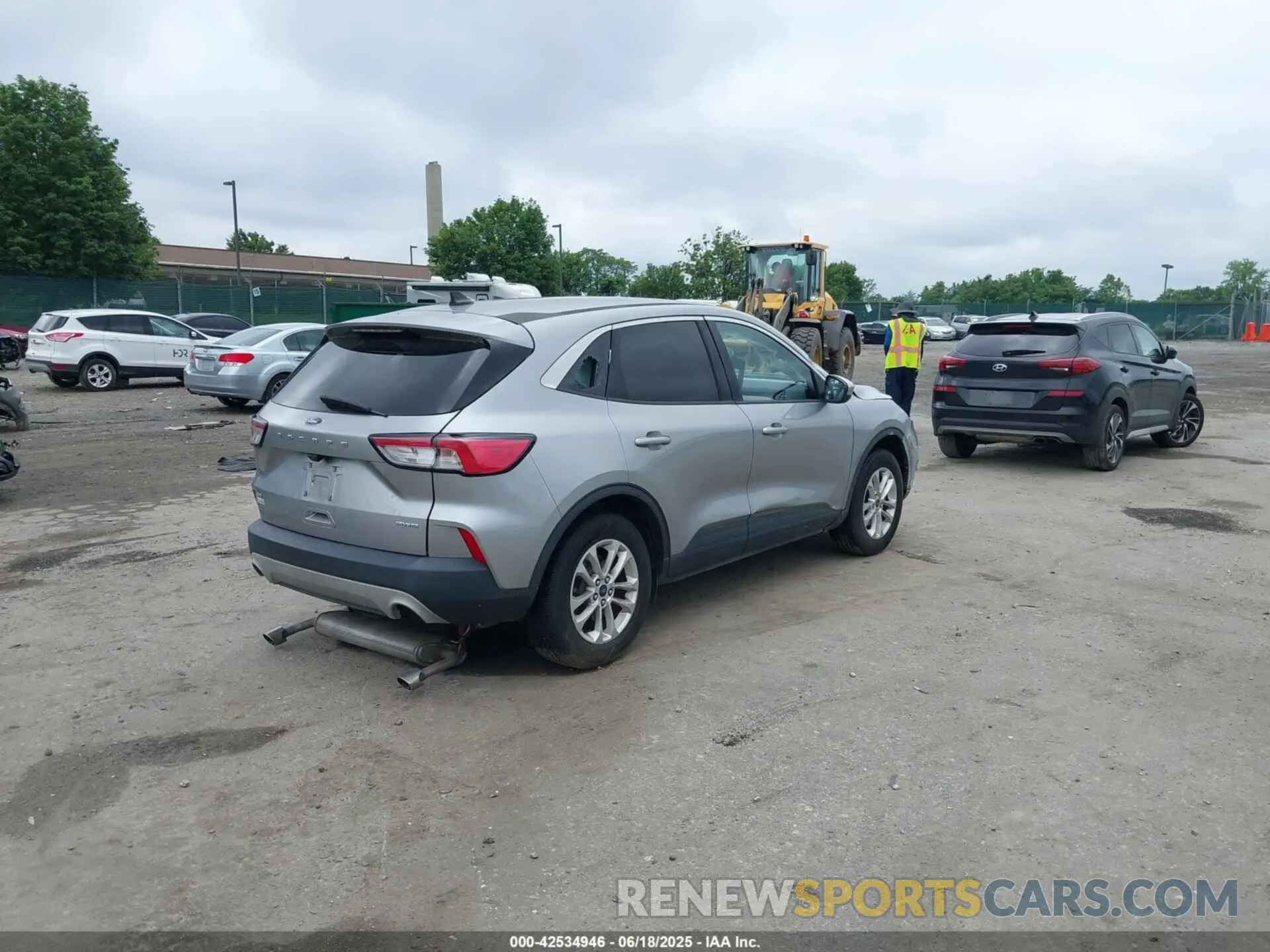 4 Фотография поврежденного автомобиля 1FMCU9G65MUA20352 FORD ESCAPE 2021