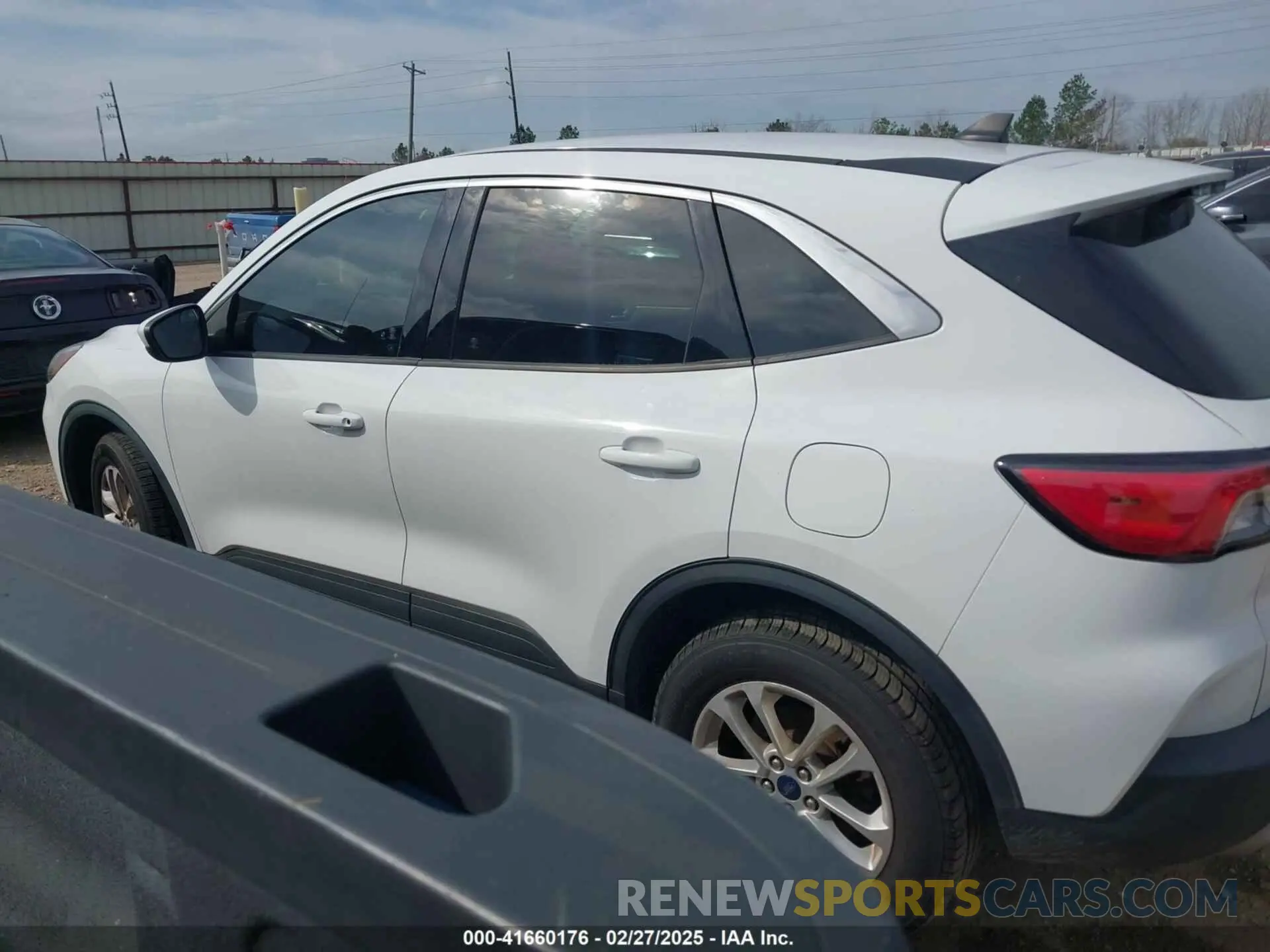 14 Фотография поврежденного автомобиля 1FMCU9G65MUA39788 FORD ESCAPE 2021