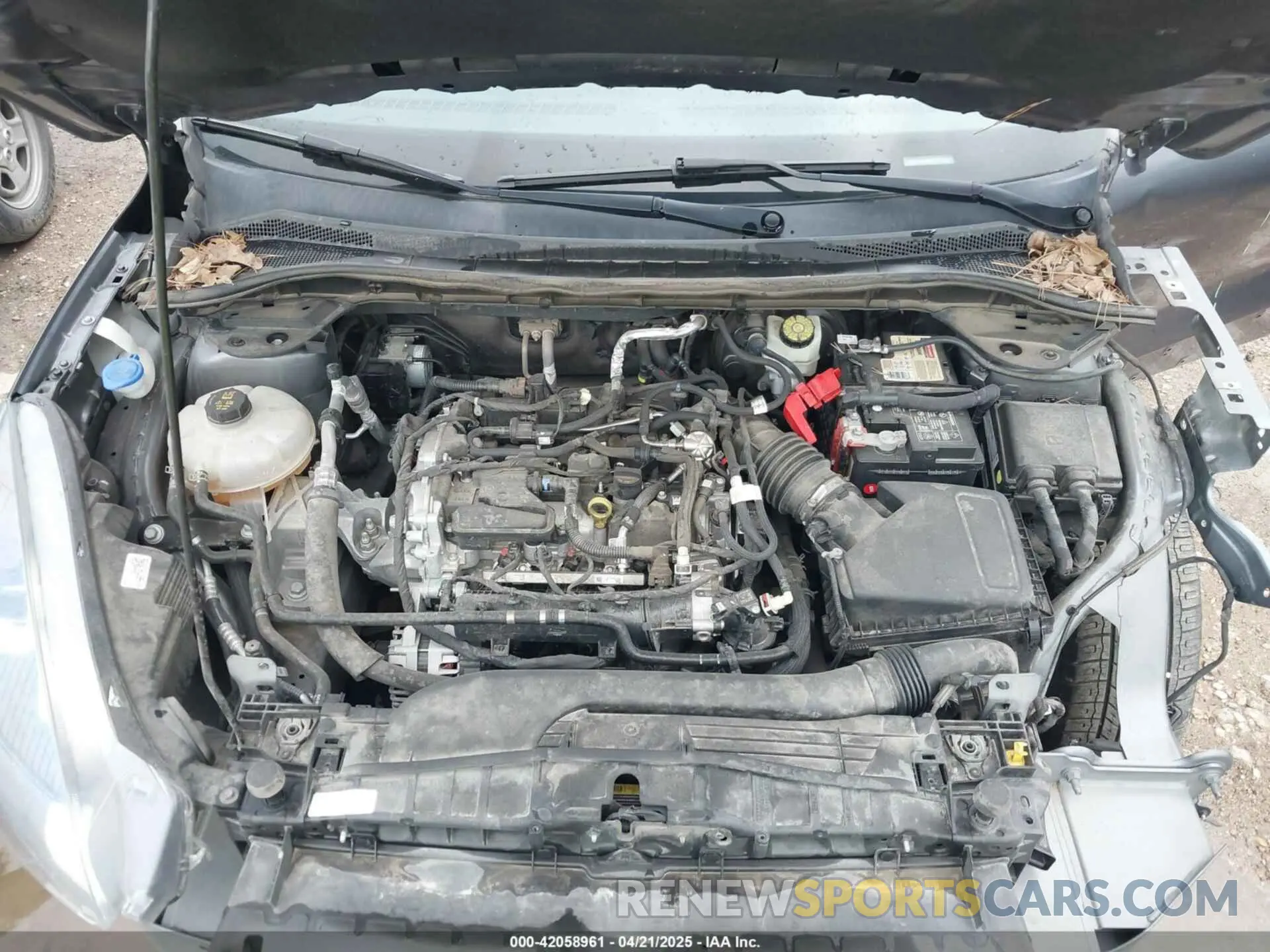 10 Photograph of a damaged car 1FMCU9G66MUA37712 FORD ESCAPE 2021