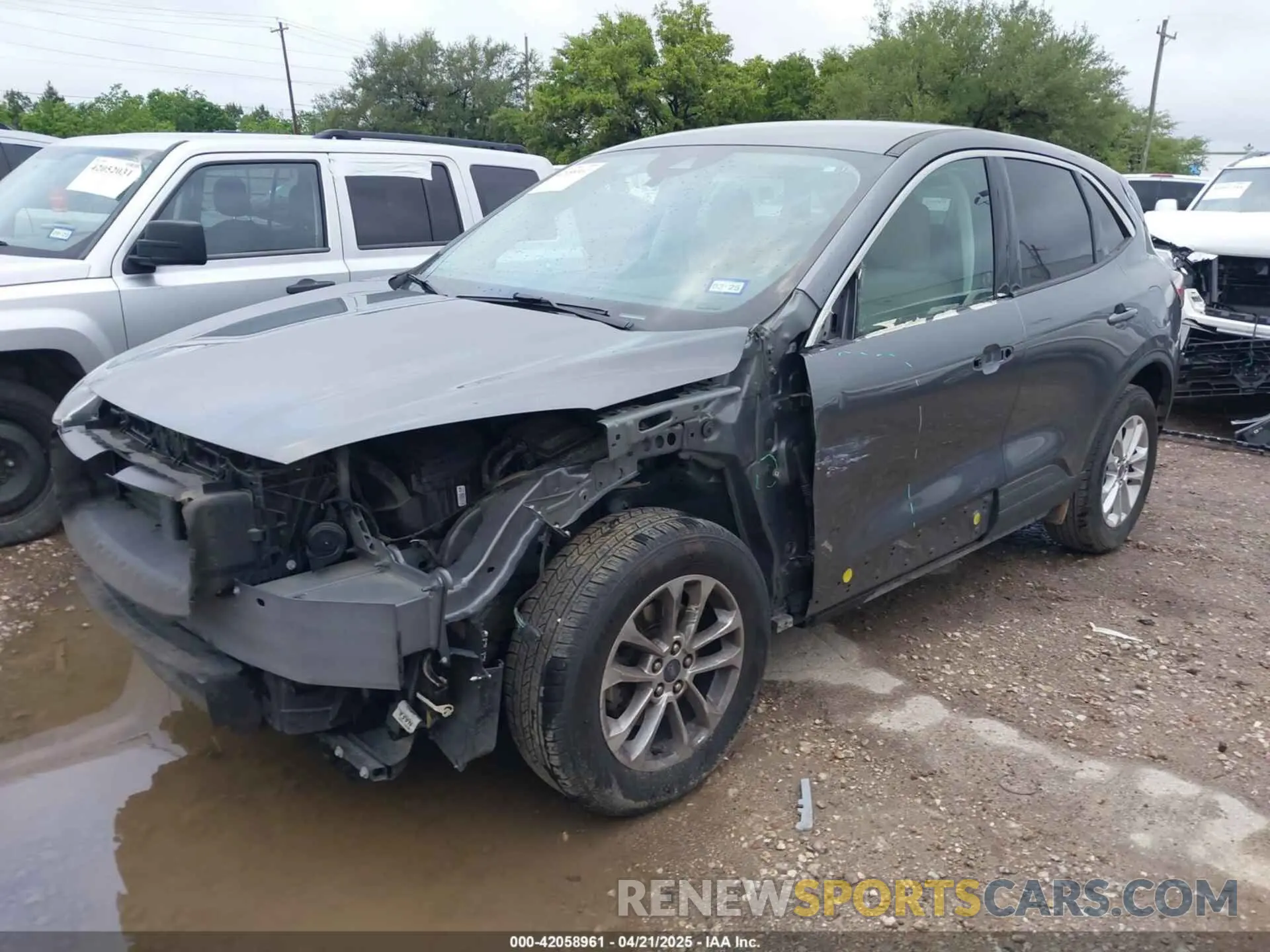 2 Photograph of a damaged car 1FMCU9G66MUA37712 FORD ESCAPE 2021