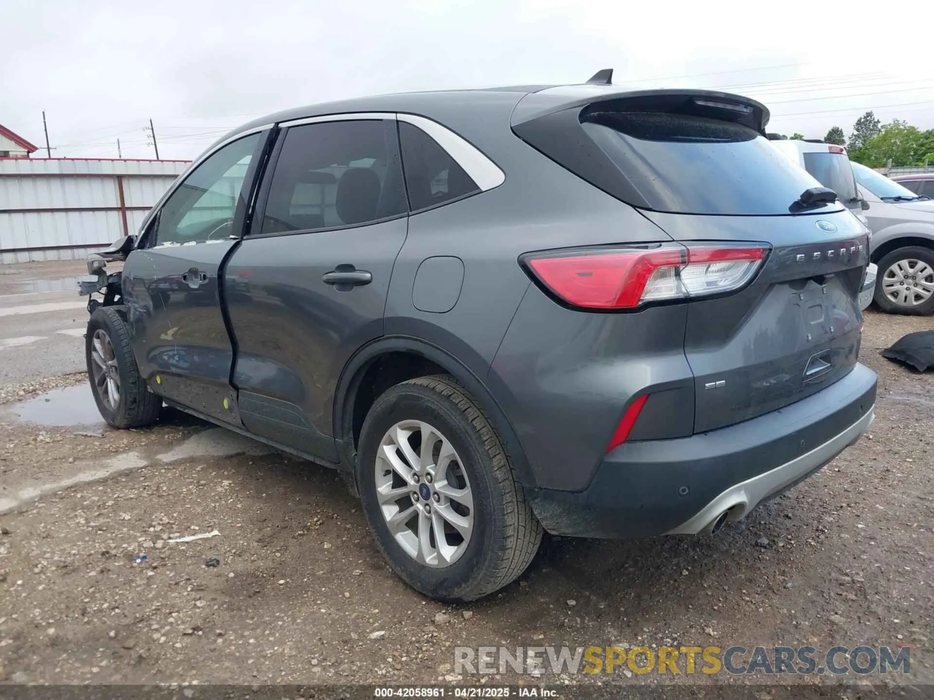 3 Photograph of a damaged car 1FMCU9G66MUA37712 FORD ESCAPE 2021