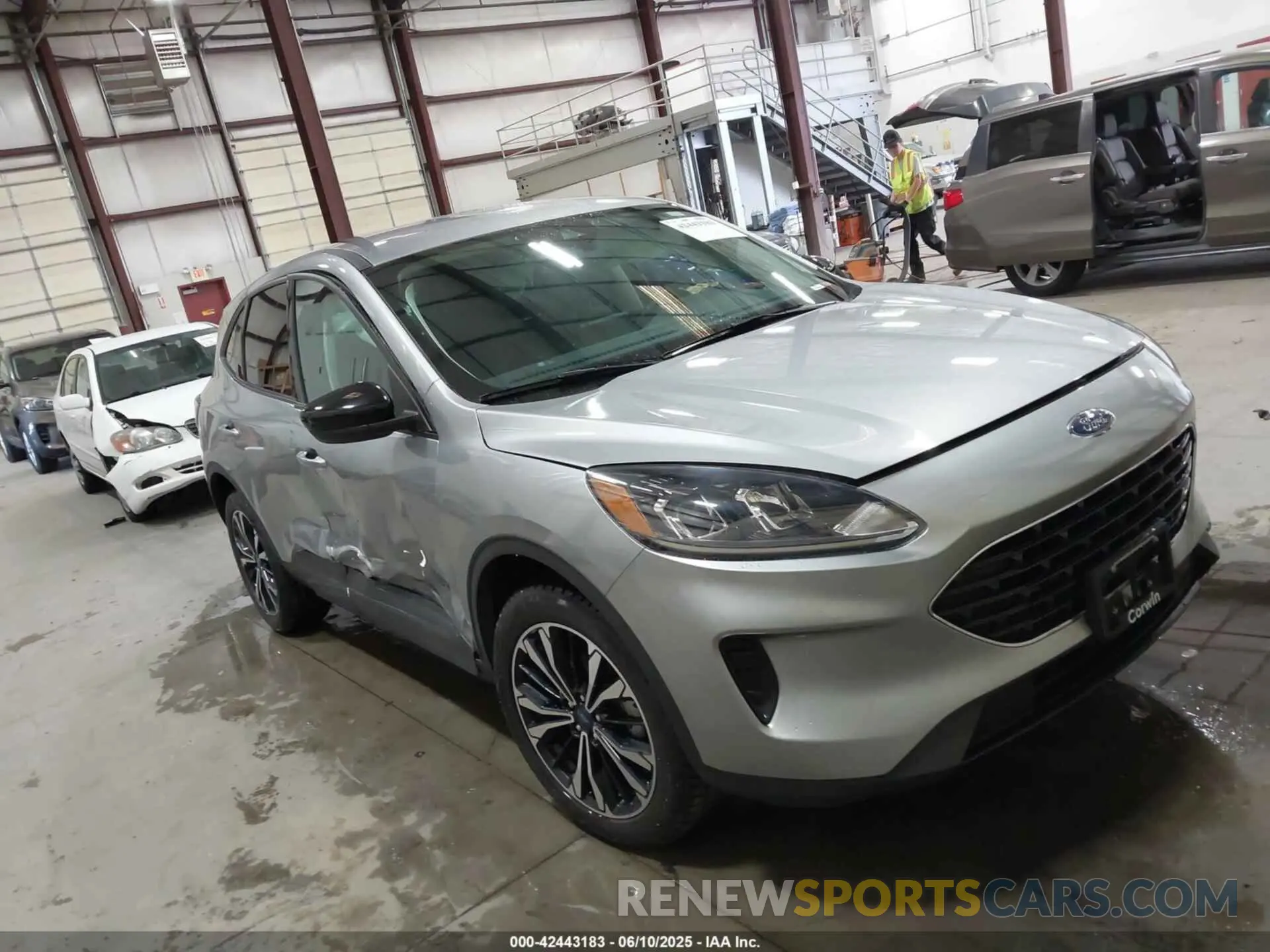 1 Photograph of a damaged car 1FMCU9G67MUA02760 FORD ESCAPE 2021
