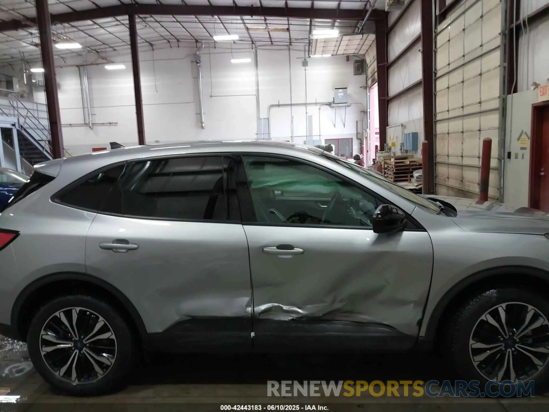 13 Photograph of a damaged car 1FMCU9G67MUA02760 FORD ESCAPE 2021