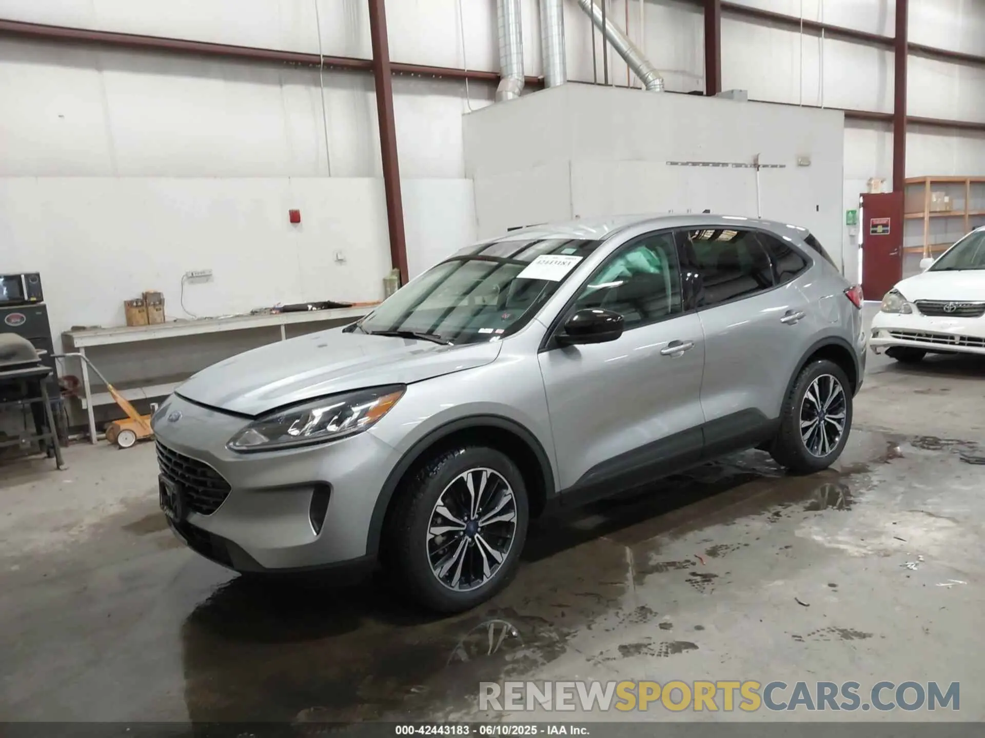 2 Photograph of a damaged car 1FMCU9G67MUA02760 FORD ESCAPE 2021