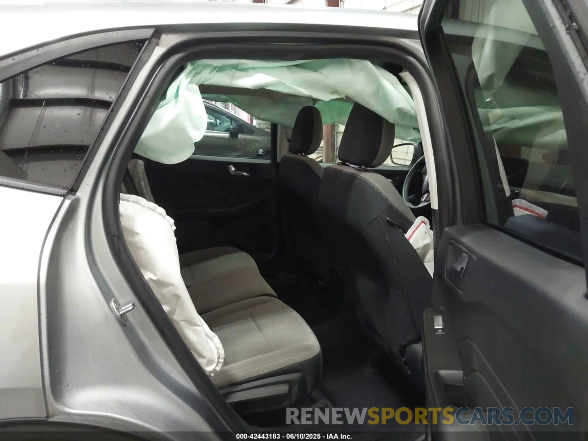 8 Photograph of a damaged car 1FMCU9G67MUA02760 FORD ESCAPE 2021