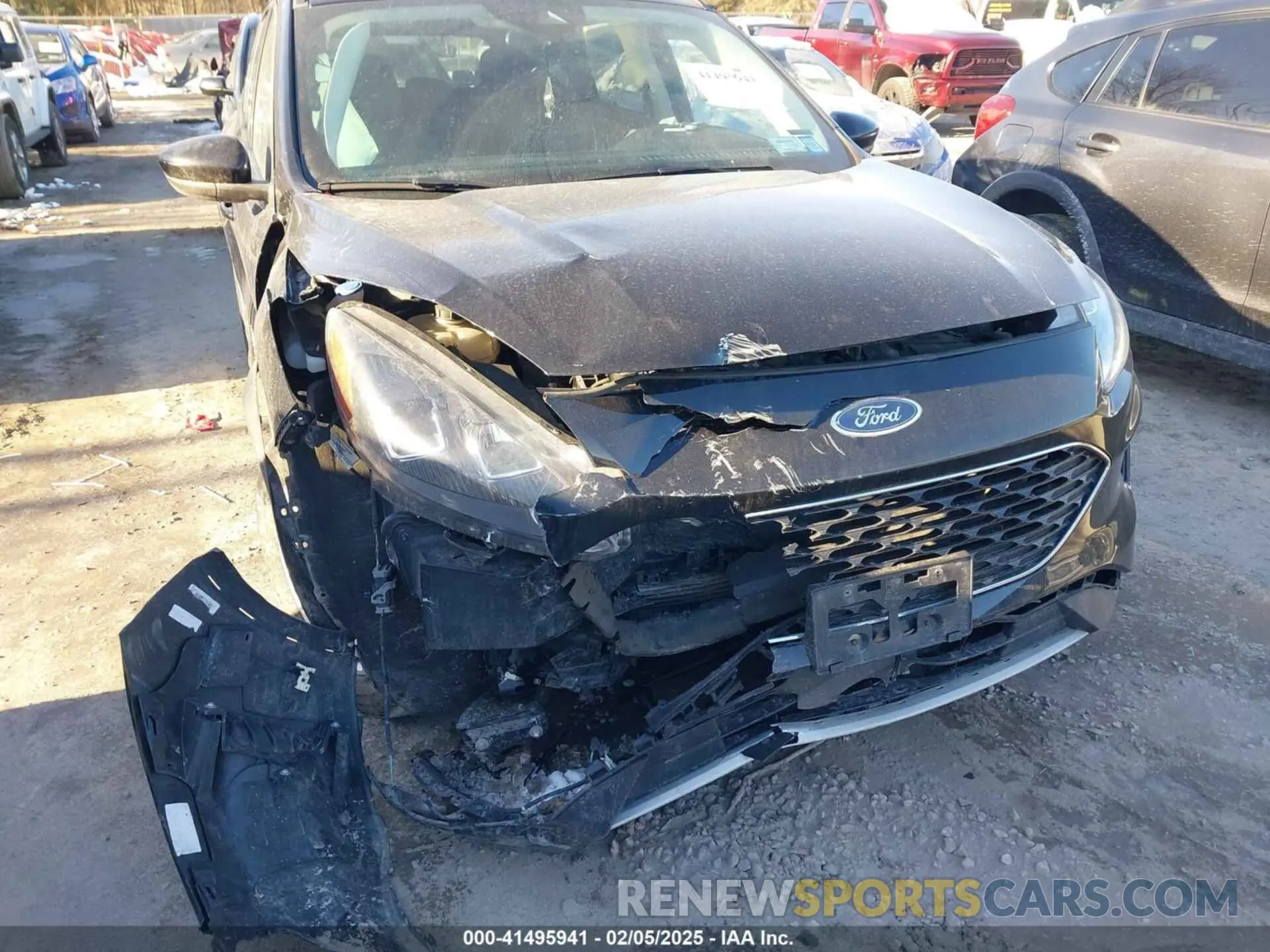 6 Photograph of a damaged car 1FMCU9G67MUA37444 FORD ESCAPE 2021