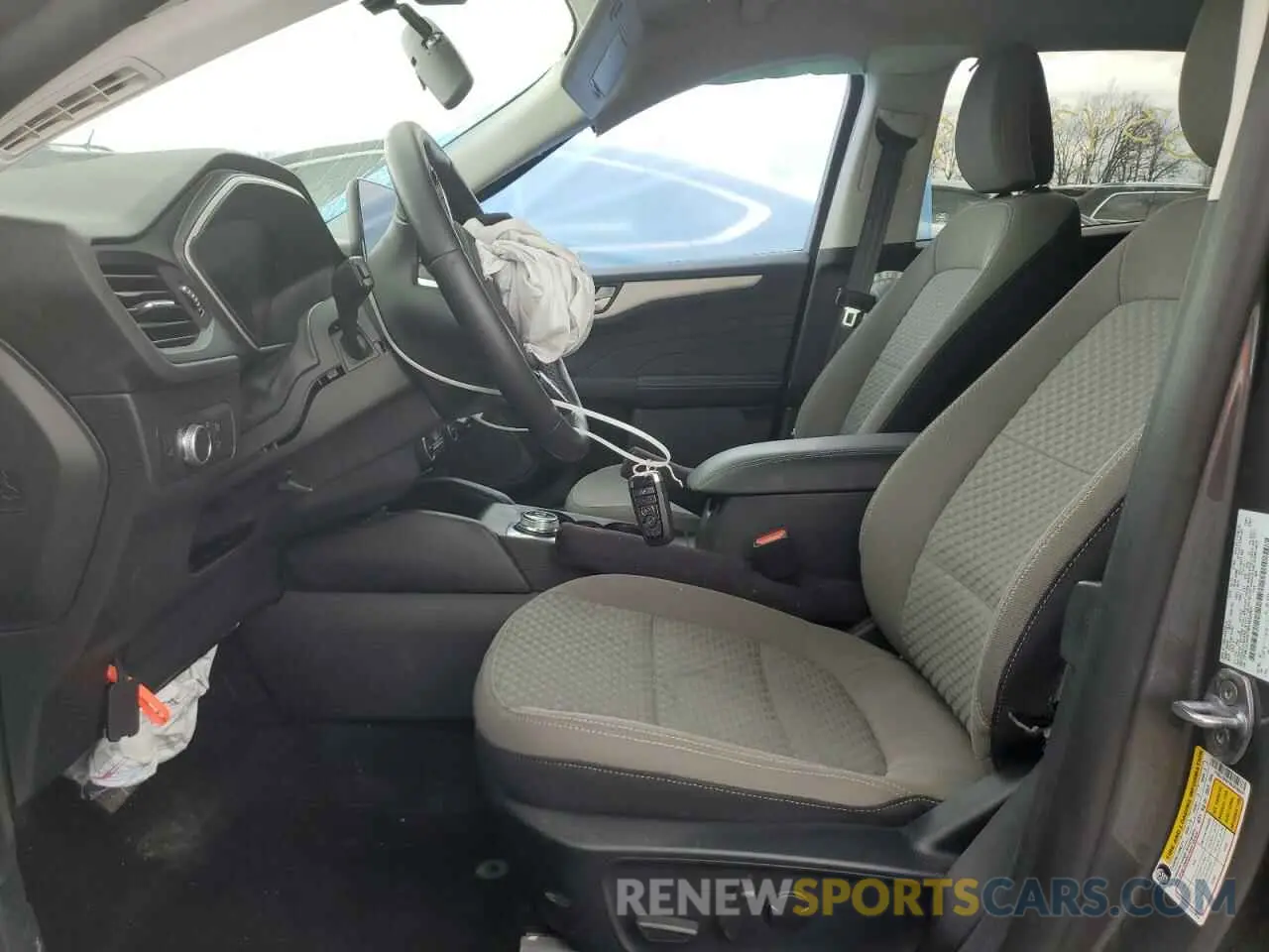 7 Photograph of a damaged car 1FMCU9G67MUB09503 FORD ESCAPE 2021