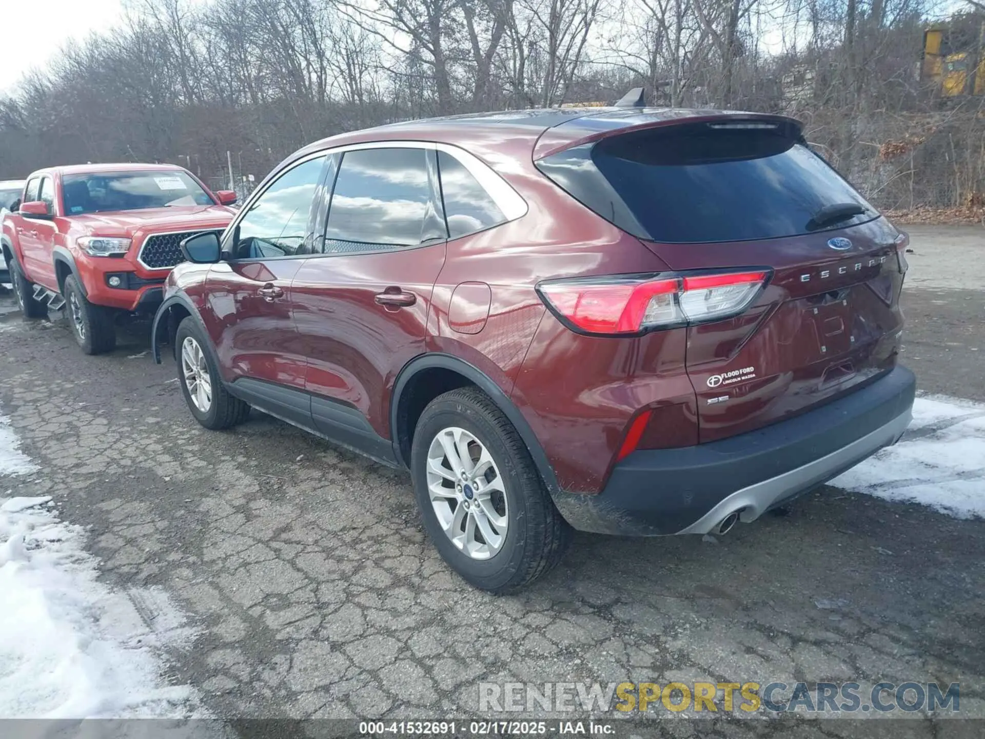 3 Фотография поврежденного автомобиля 1FMCU9G69MUA08415 FORD ESCAPE 2021
