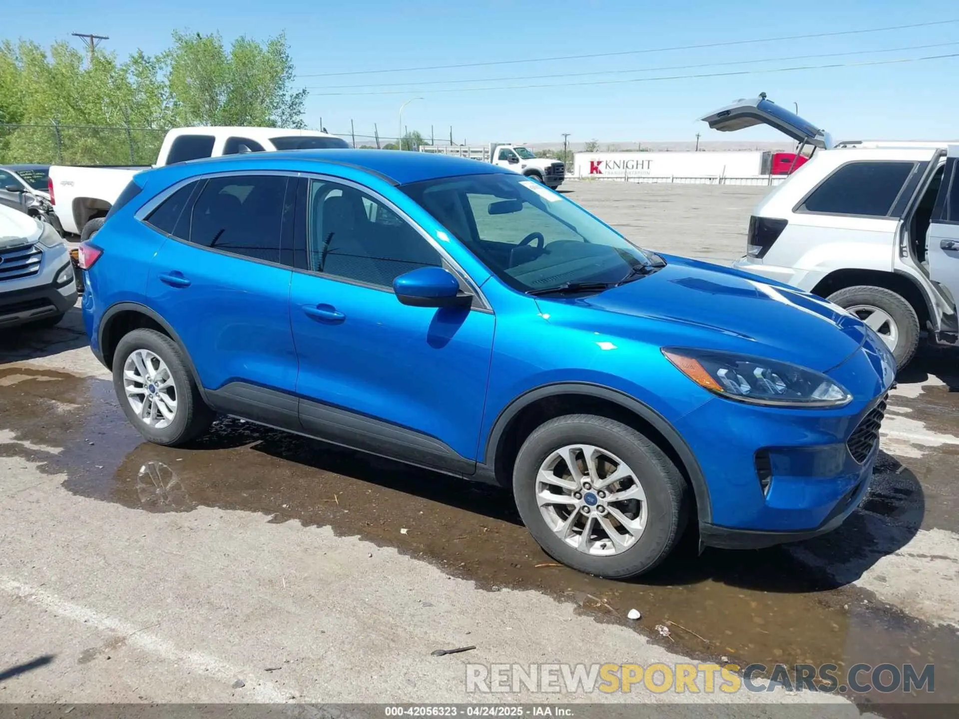 13 Photograph of a damaged car 1FMCU9G6XMUA81082 FORD ESCAPE 2021