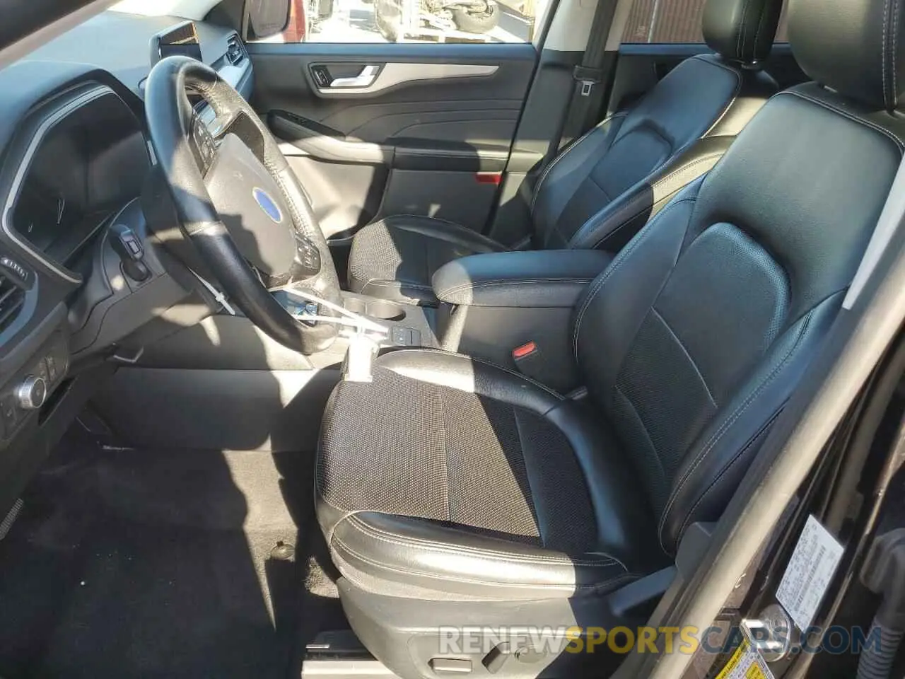 7 Фотография поврежденного автомобиля 1FMCU9H60MUA56870 FORD ESCAPE 2021