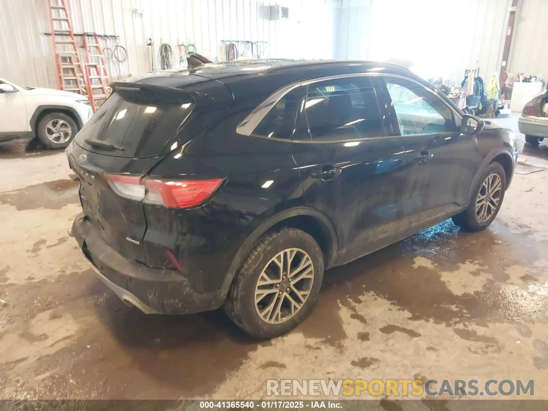 4 Фотография поврежденного автомобиля 1FMCU9H60MUA61096 FORD ESCAPE 2021