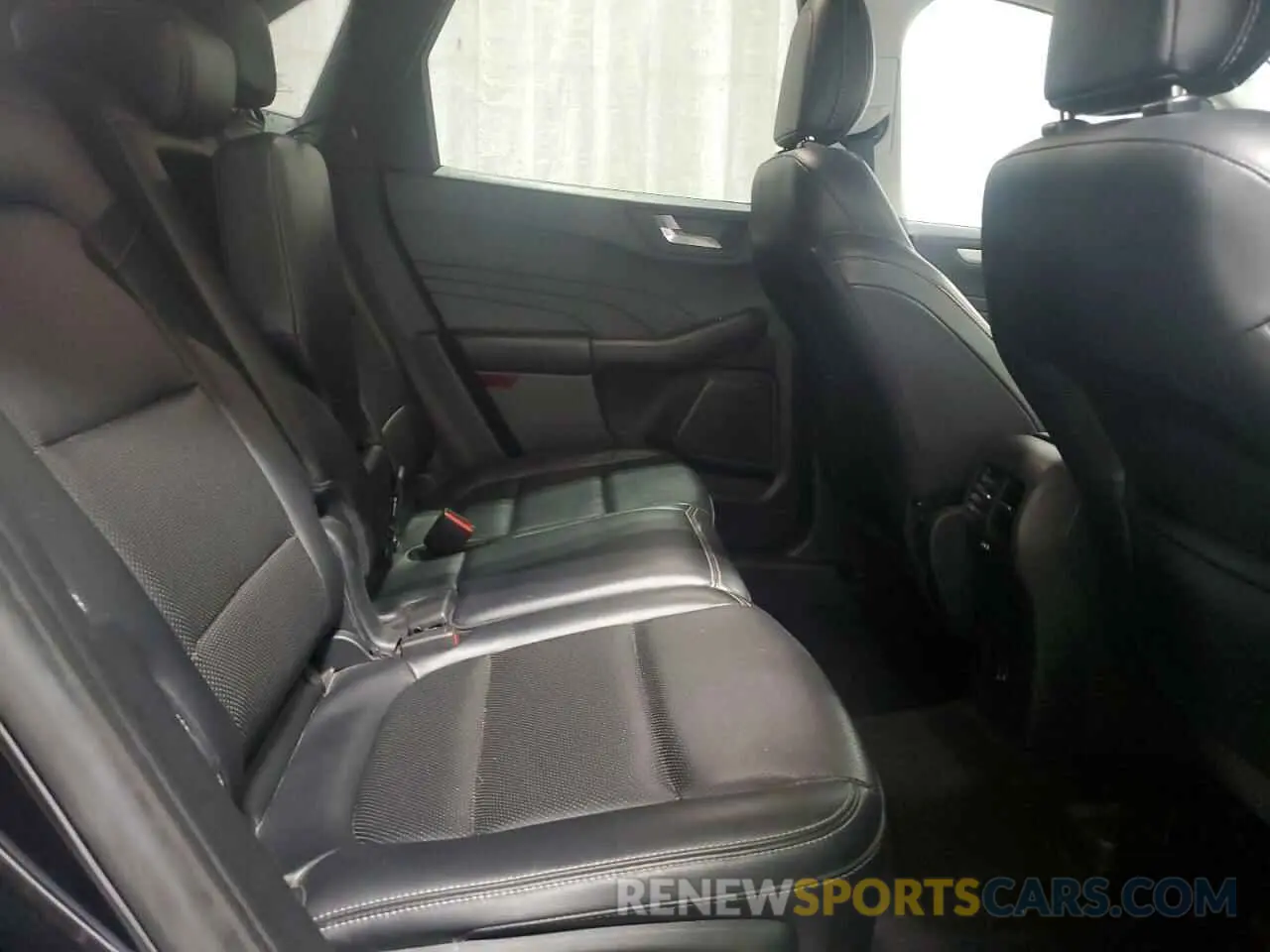 11 Photograph of a damaged car 1FMCU9H63MUA65031 FORD ESCAPE 2021