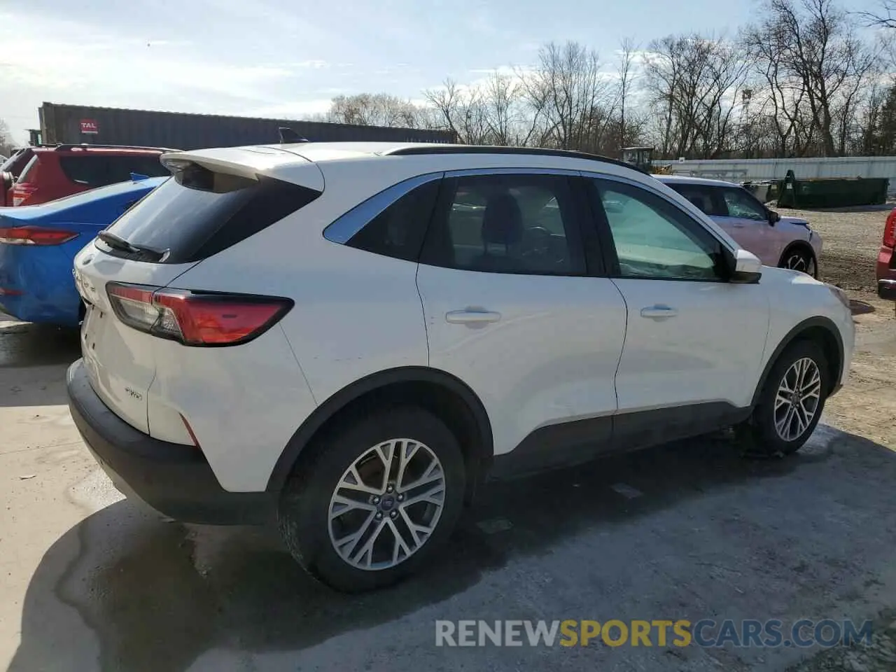 3 Фотография поврежденного автомобиля 1FMCU9H63MUA65675 FORD ESCAPE 2021