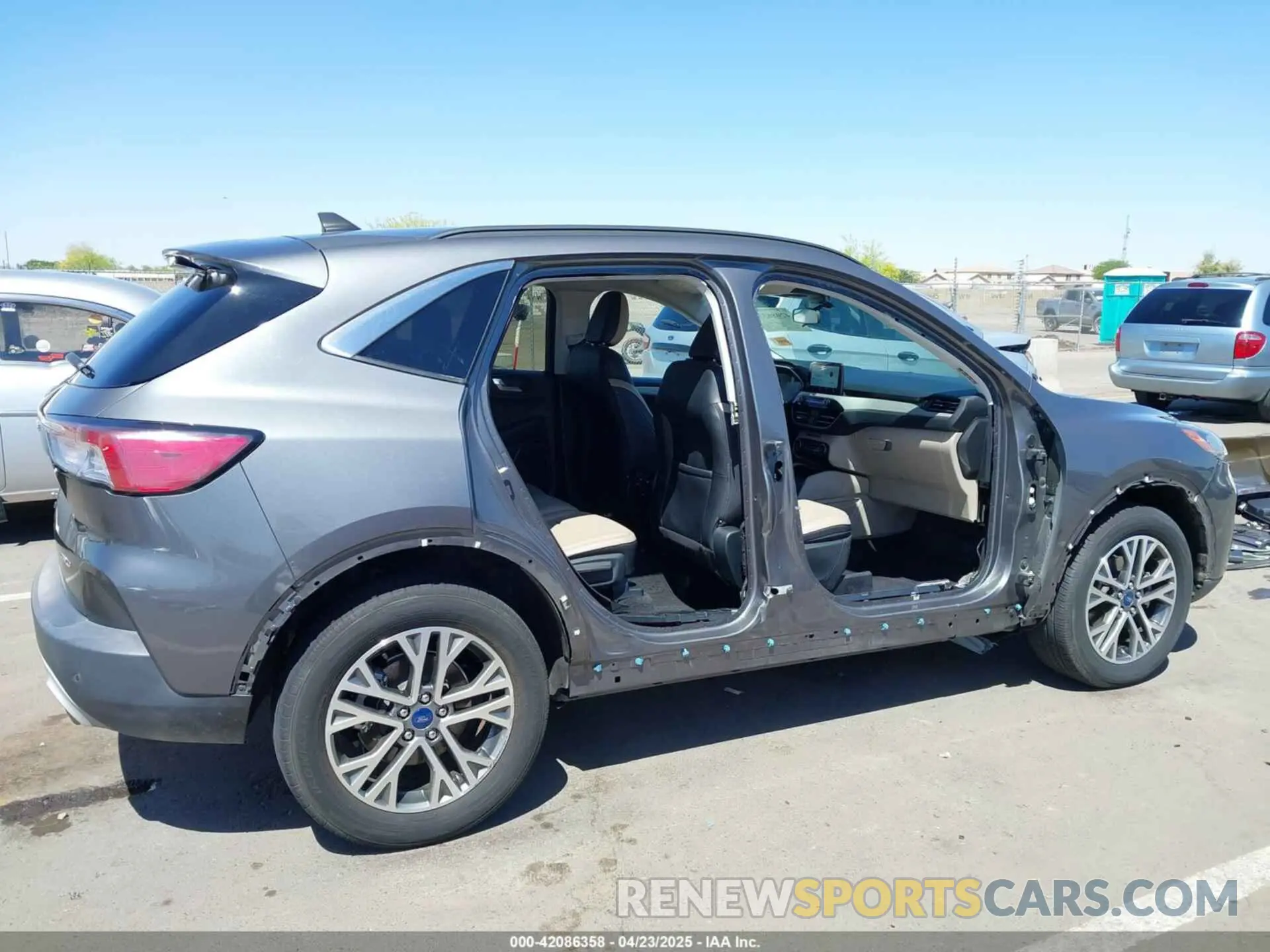 6 Photograph of a damaged car 1FMCU9H66MUA65783 FORD ESCAPE 2021