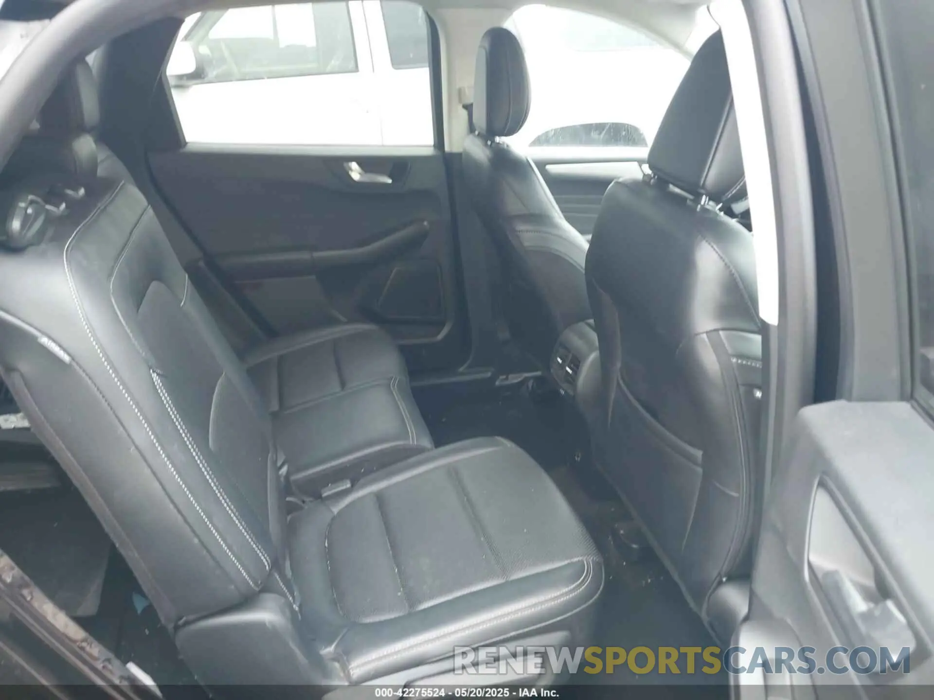 8 Photograph of a damaged car 1FMCU9H67MUA64335 FORD ESCAPE 2021