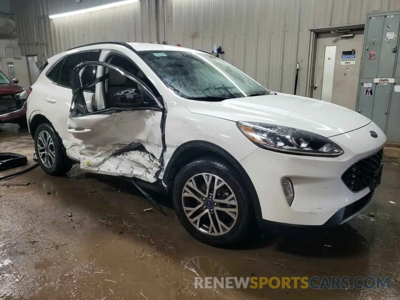 4 Photograph of a damaged car 1FMCU9H68MUA52758 FORD ESCAPE 2021