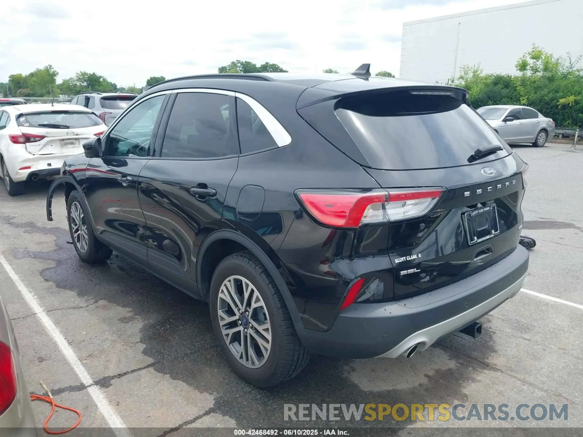 3 Photograph of a damaged car 1FMCU9H90MUA37861 FORD ESCAPE 2021