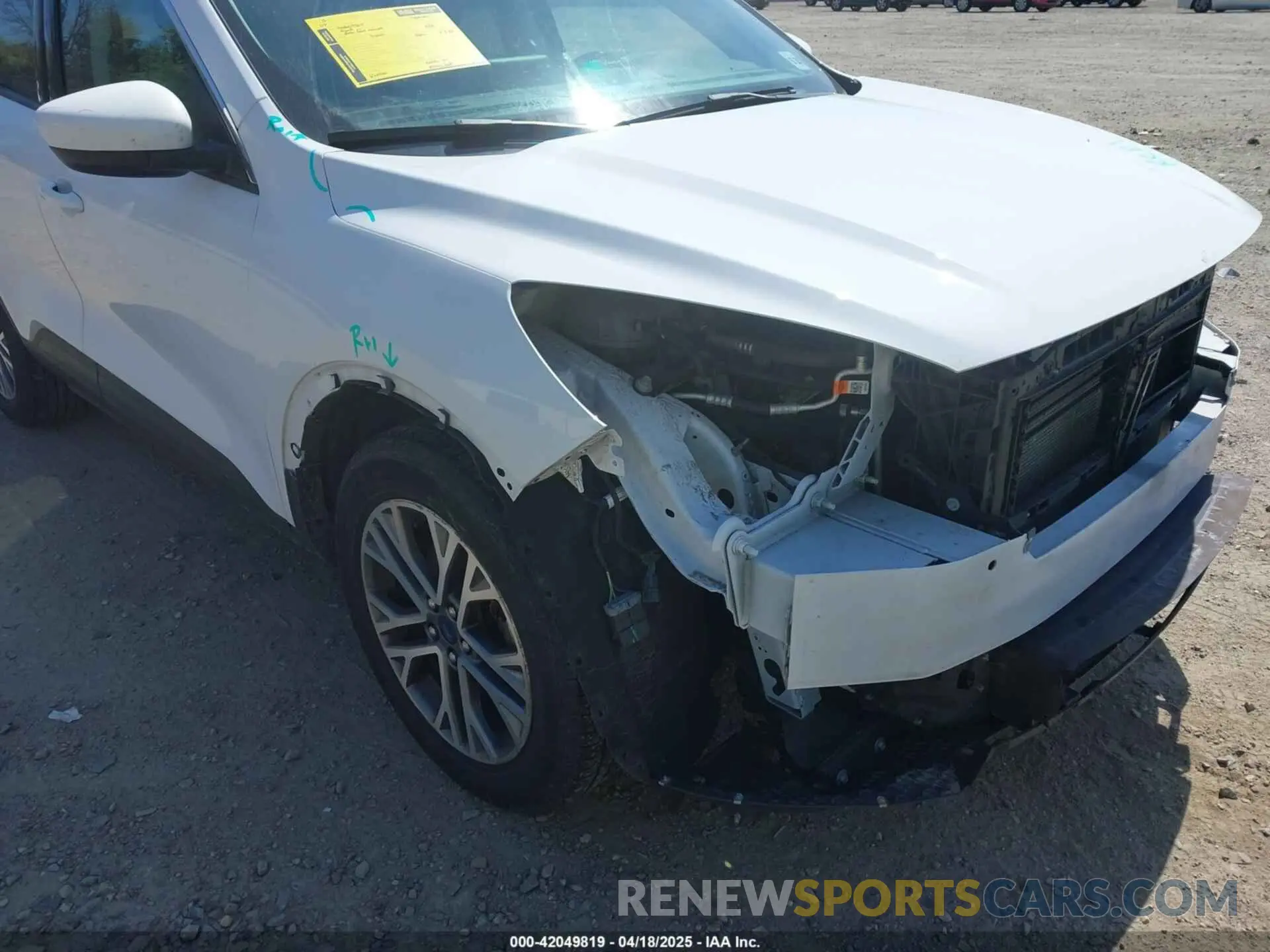 18 Photograph of a damaged car 1FMCU9H92MUA07776 FORD ESCAPE 2021
