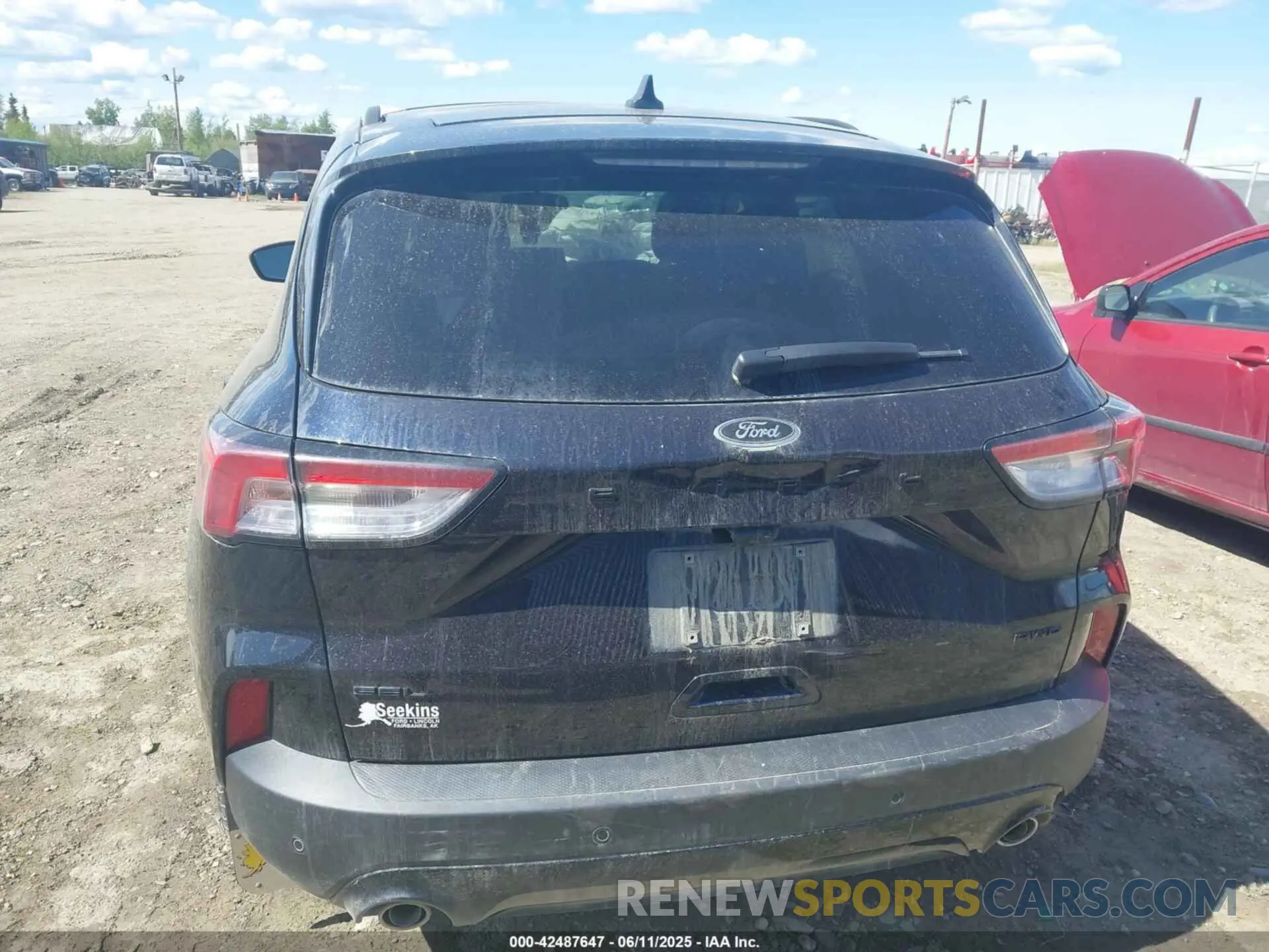 17 Photograph of a damaged car 1FMCU9H97MUB17707 FORD ESCAPE 2021