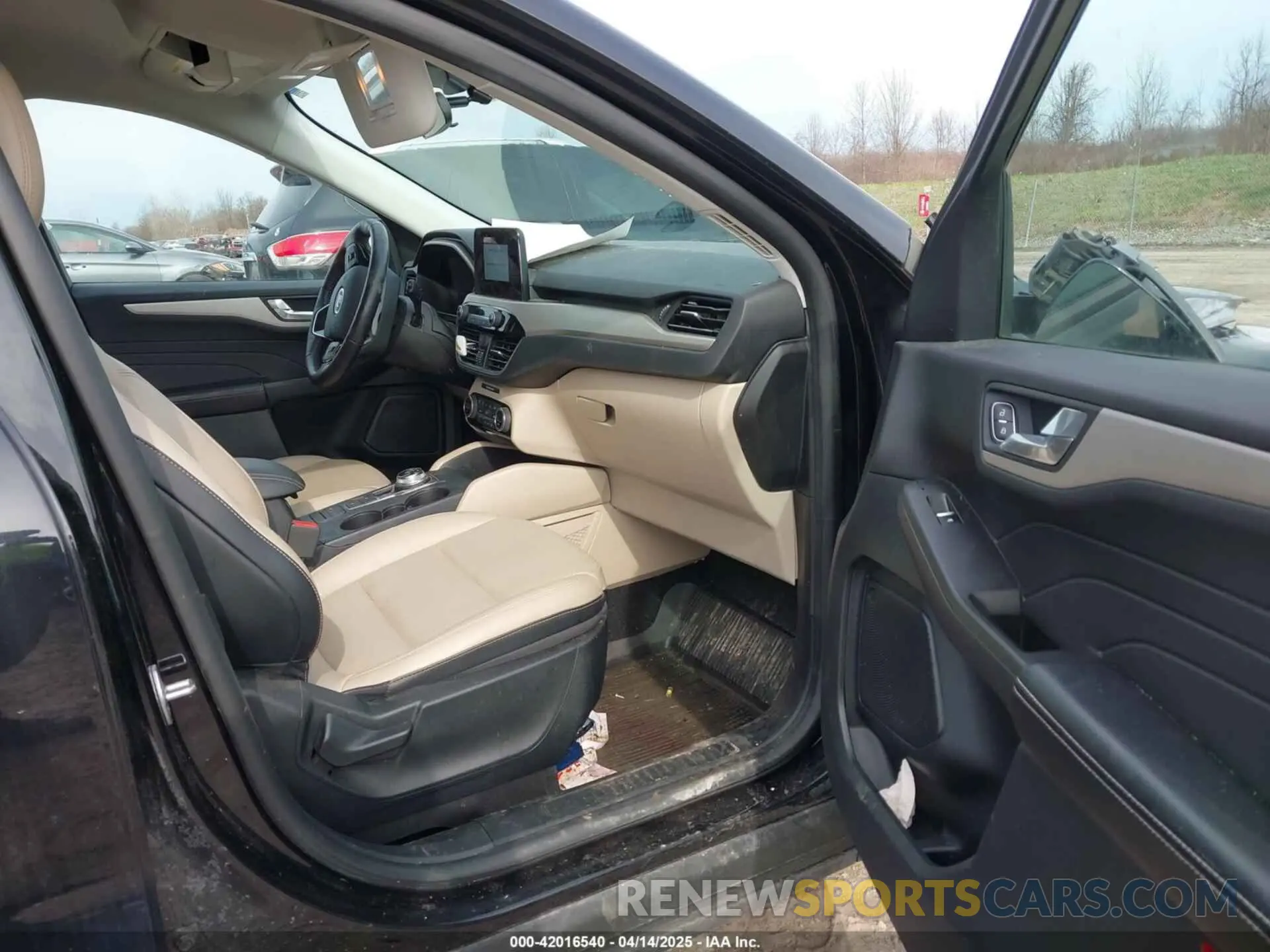 5 Фотография поврежденного автомобиля 1FMCU9H9XMUA60225 FORD ESCAPE 2021
