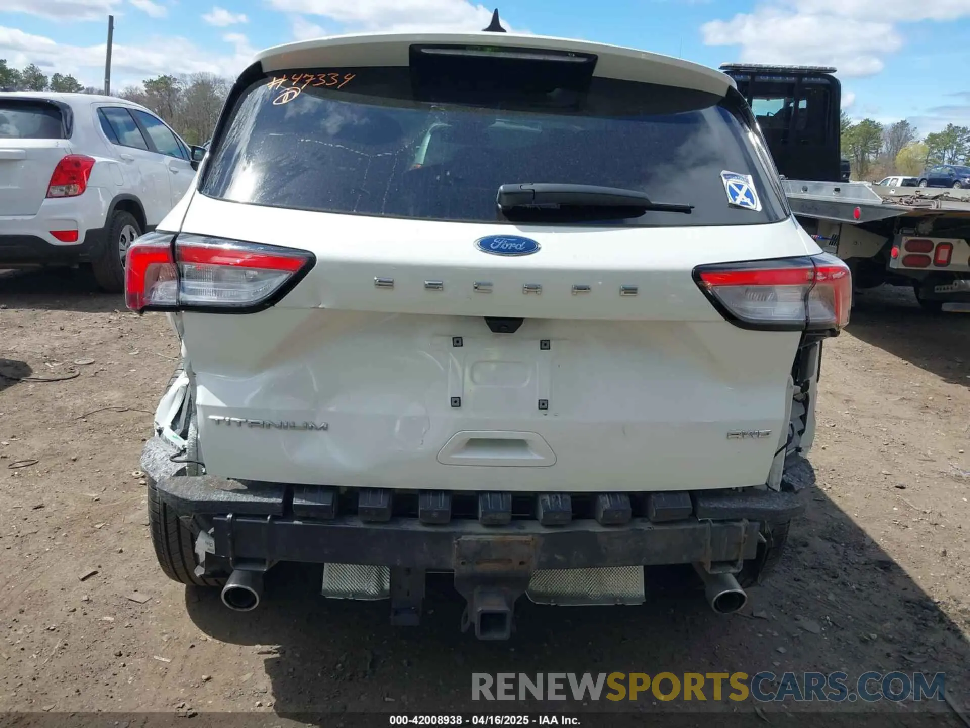 16 Photograph of a damaged car 1FMCU9J94MUA27571 FORD ESCAPE 2021