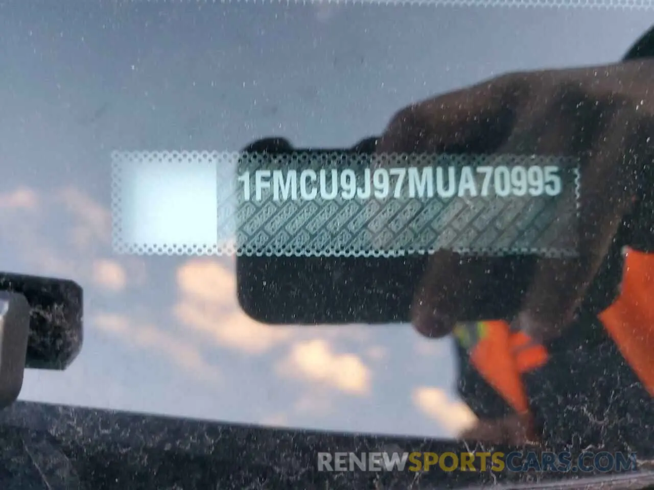 14 Фотография поврежденного автомобиля 1FMCU9J97MUA70995 FORD ESCAPE 2021