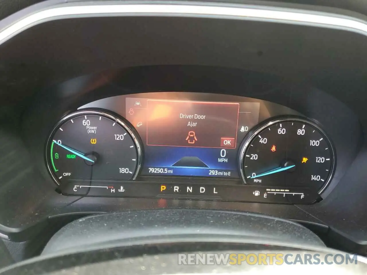 9 Фотография поврежденного автомобиля 1FMCU0BZ0NUA08687 FORD ESCAPE 2022