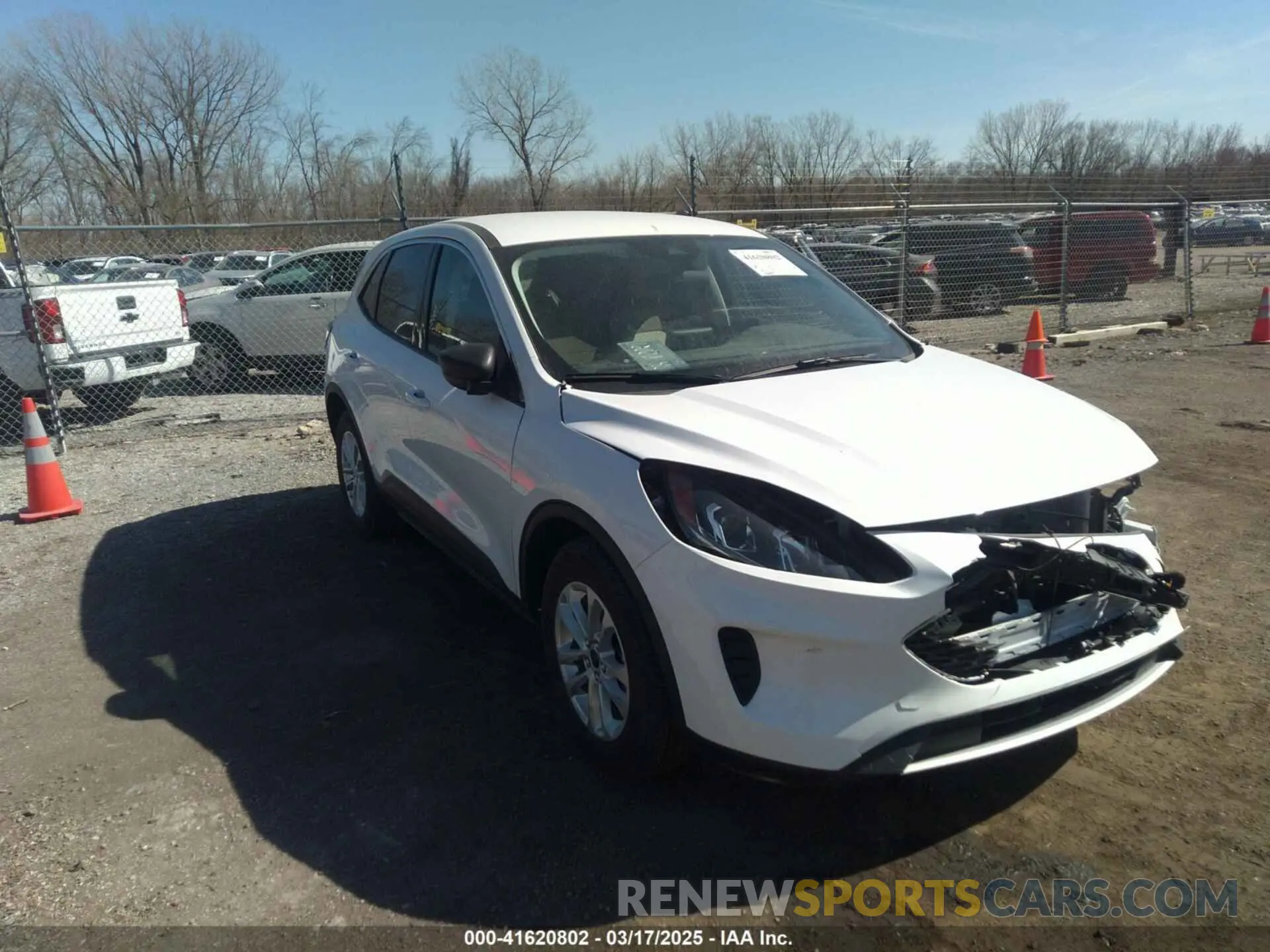 1 Photograph of a damaged car 1FMCU0BZ0NUB45984 FORD ESCAPE 2022