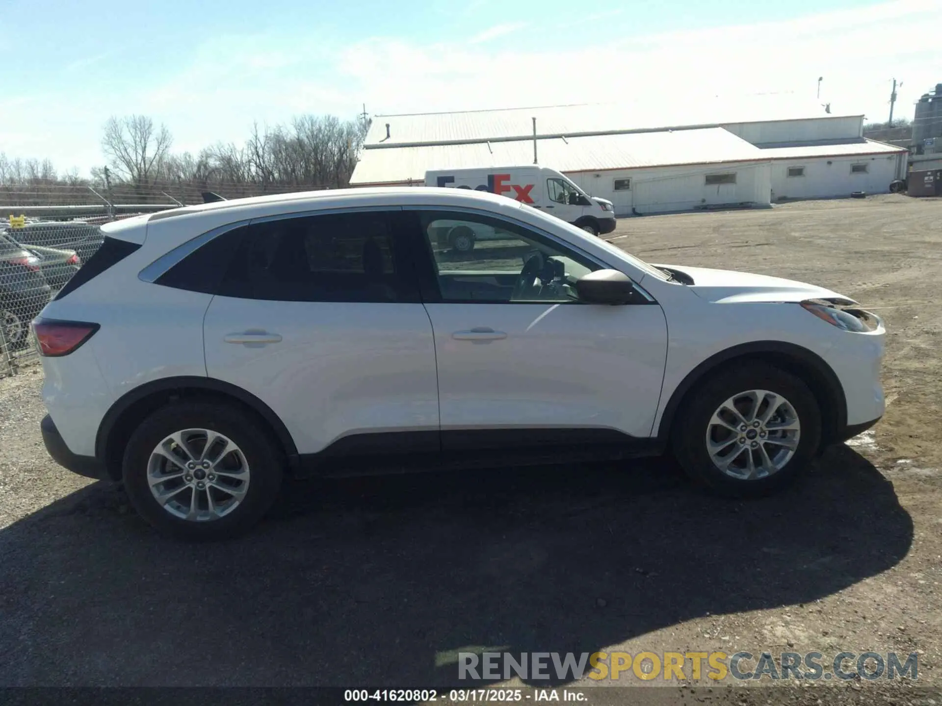 13 Photograph of a damaged car 1FMCU0BZ0NUB45984 FORD ESCAPE 2022