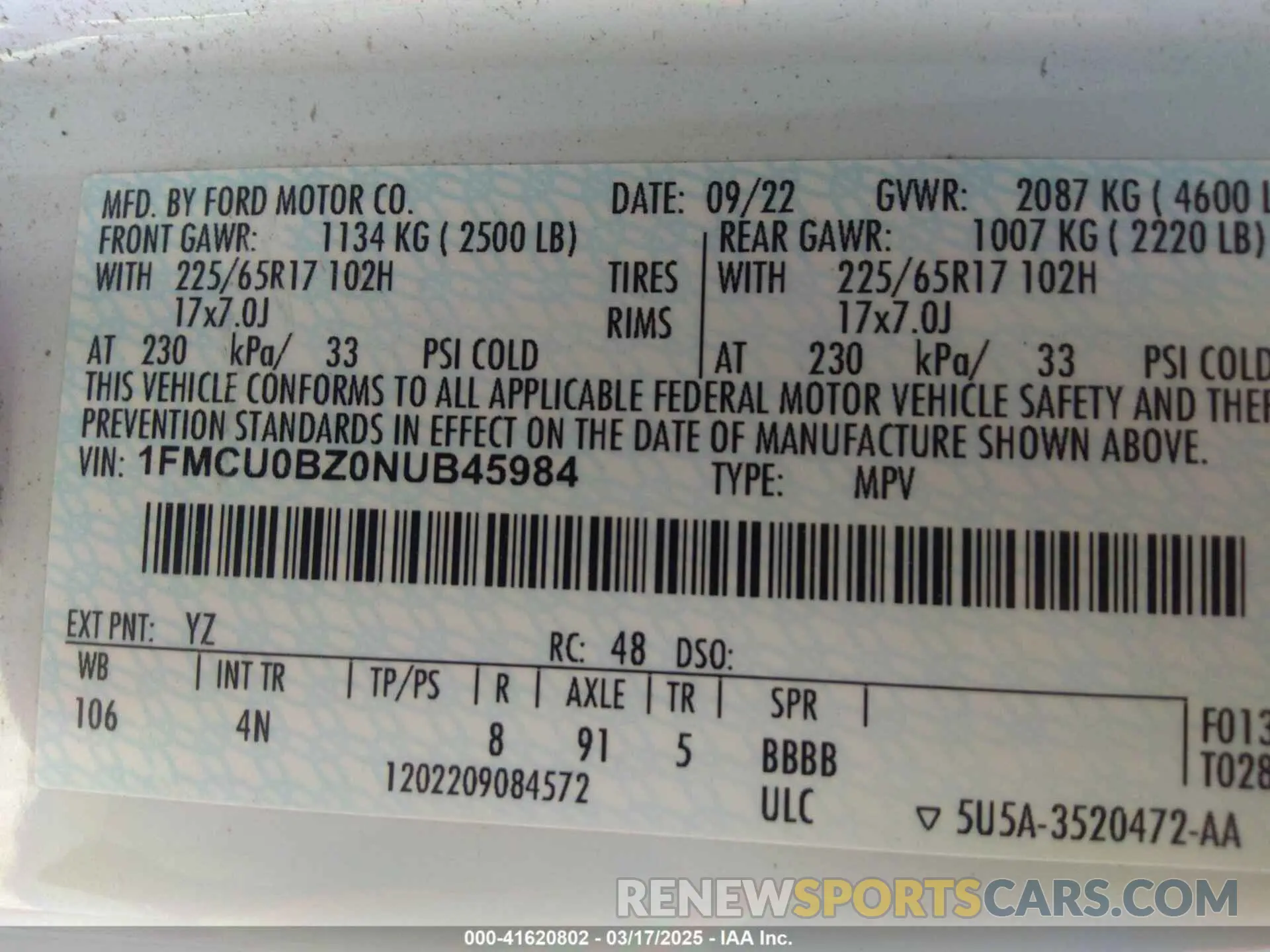 9 Photograph of a damaged car 1FMCU0BZ0NUB45984 FORD ESCAPE 2022