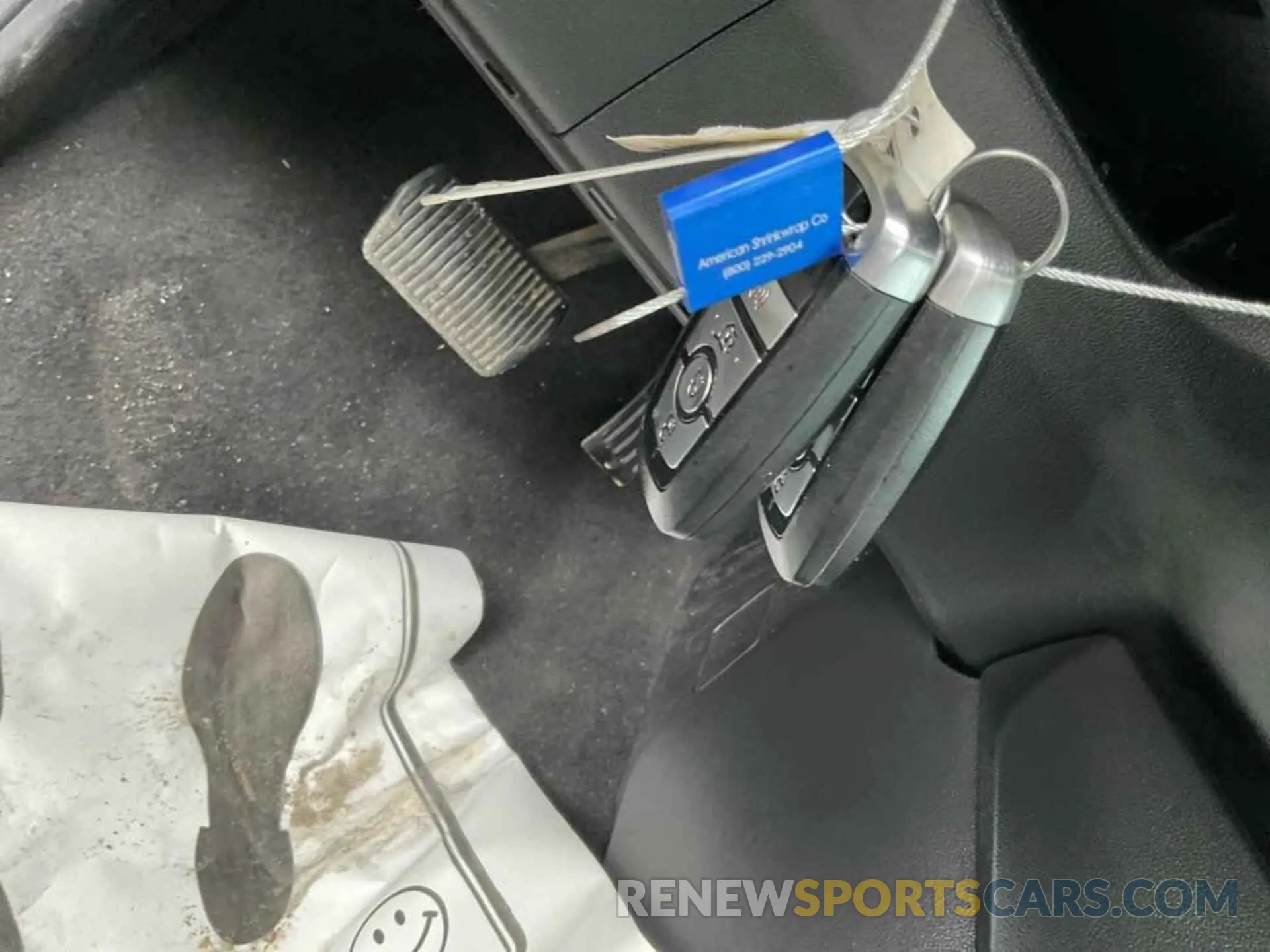 27 Photograph of a damaged car 1FMCU0BZ2NUA30822 FORD ESCAPE 2022