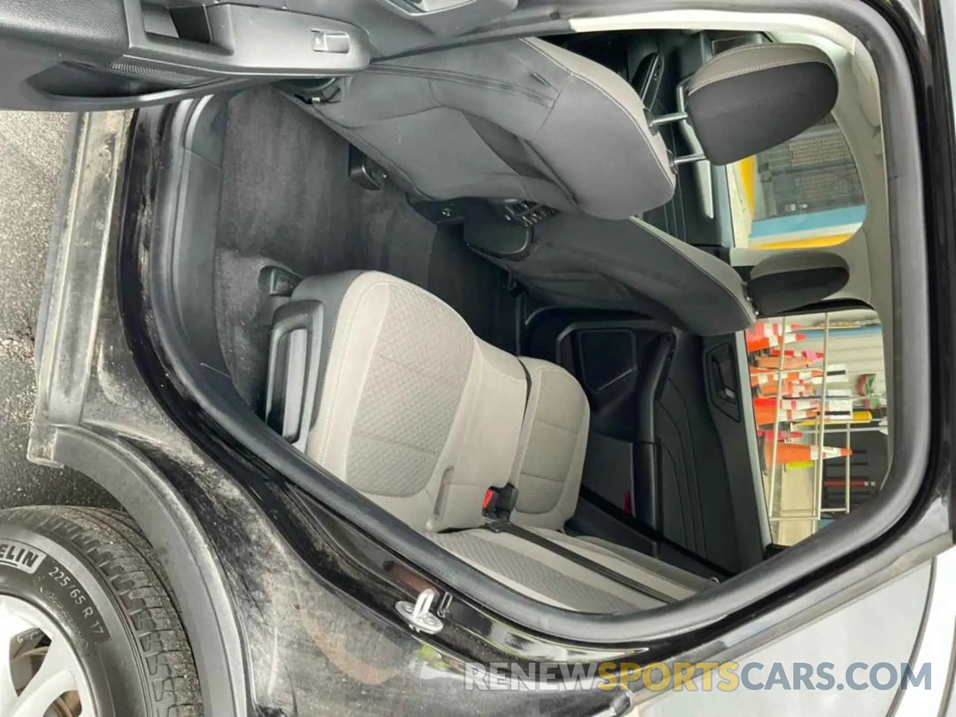 35 Photograph of a damaged car 1FMCU0BZ2NUA30822 FORD ESCAPE 2022