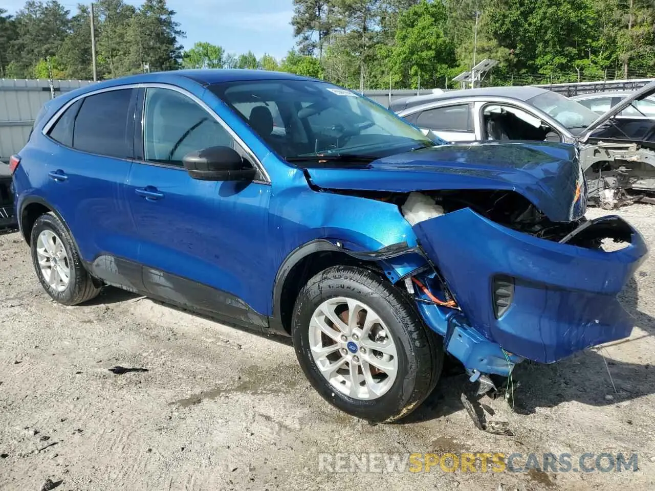 4 Photograph of a damaged car 1FMCU0BZXNUB46575 FORD ESCAPE 2022