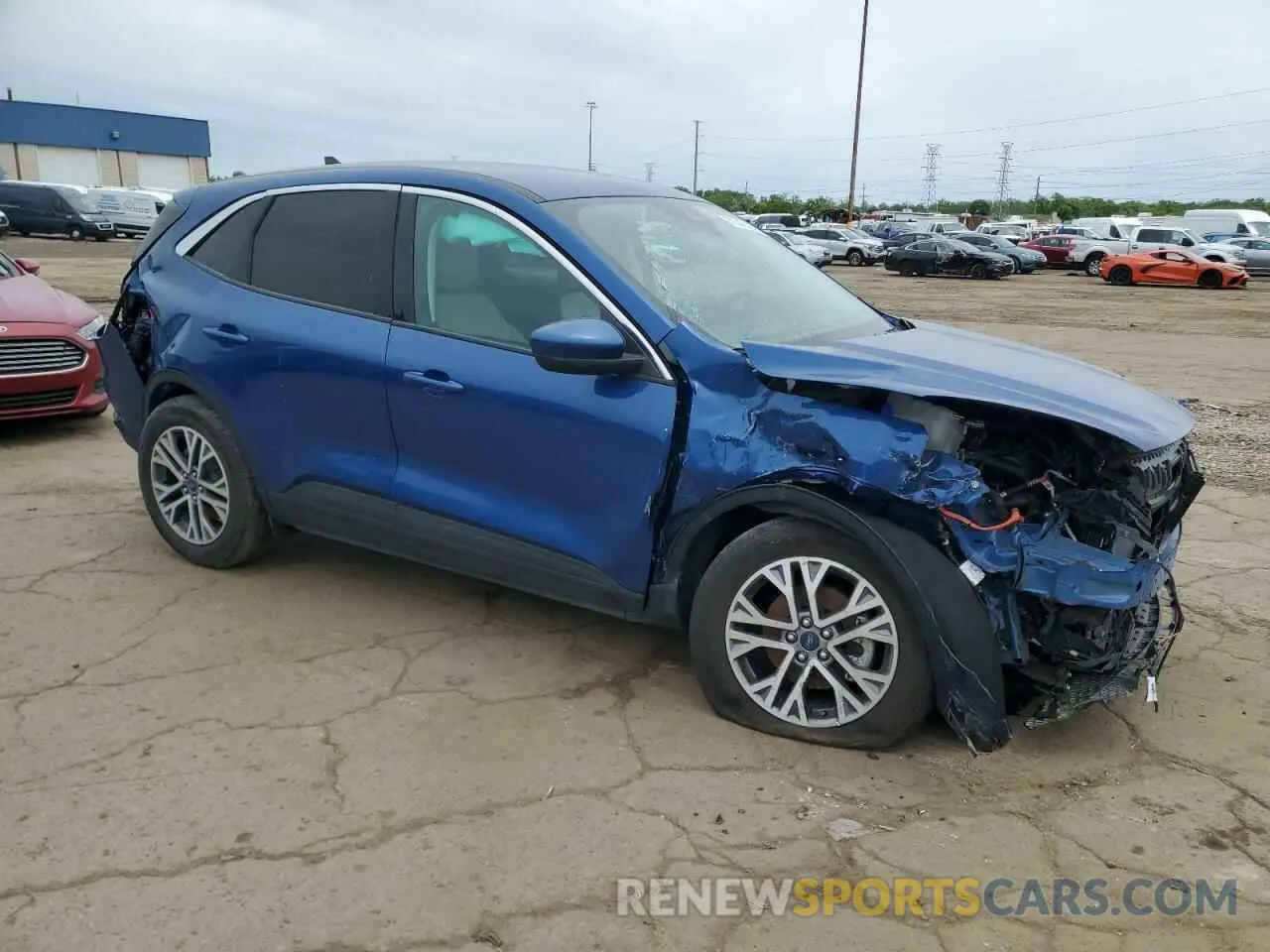 4 Photograph of a damaged car 1FMCU0CZ2NUA86788 FORD ESCAPE 2022