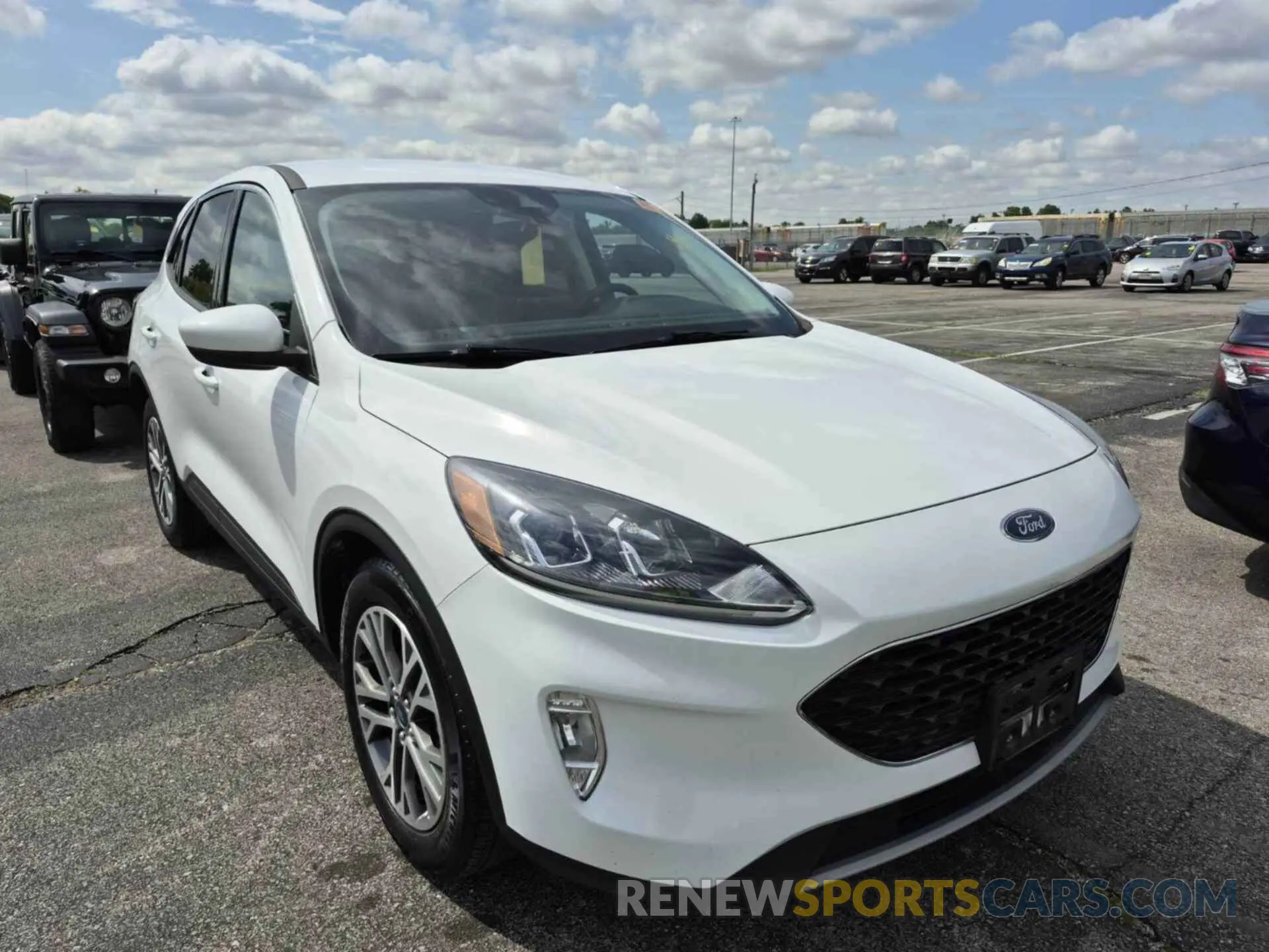 4 Photograph of a damaged car 1FMCU0CZ6NUB23406 FORD ESCAPE 2022