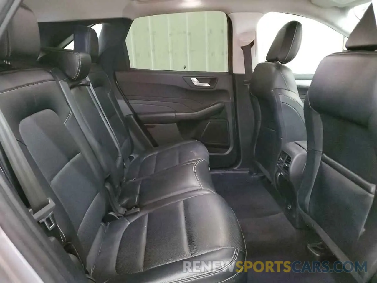 11 Фотография поврежденного автомобиля 1FMCU0CZ9NUA17533 FORD ESCAPE 2022