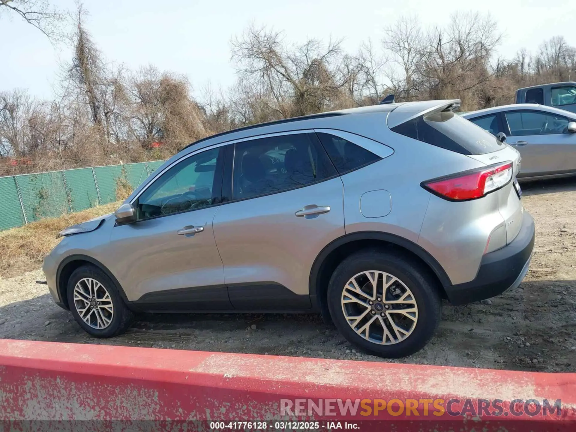 15 Фотография поврежденного автомобиля 1FMCU0CZXNUA97120 FORD ESCAPE 2022