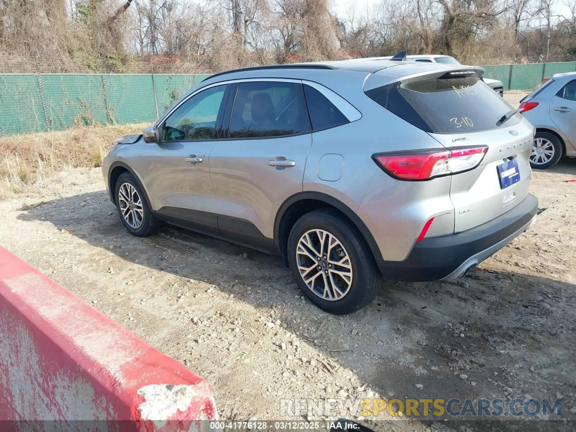 3 Фотография поврежденного автомобиля 1FMCU0CZXNUA97120 FORD ESCAPE 2022