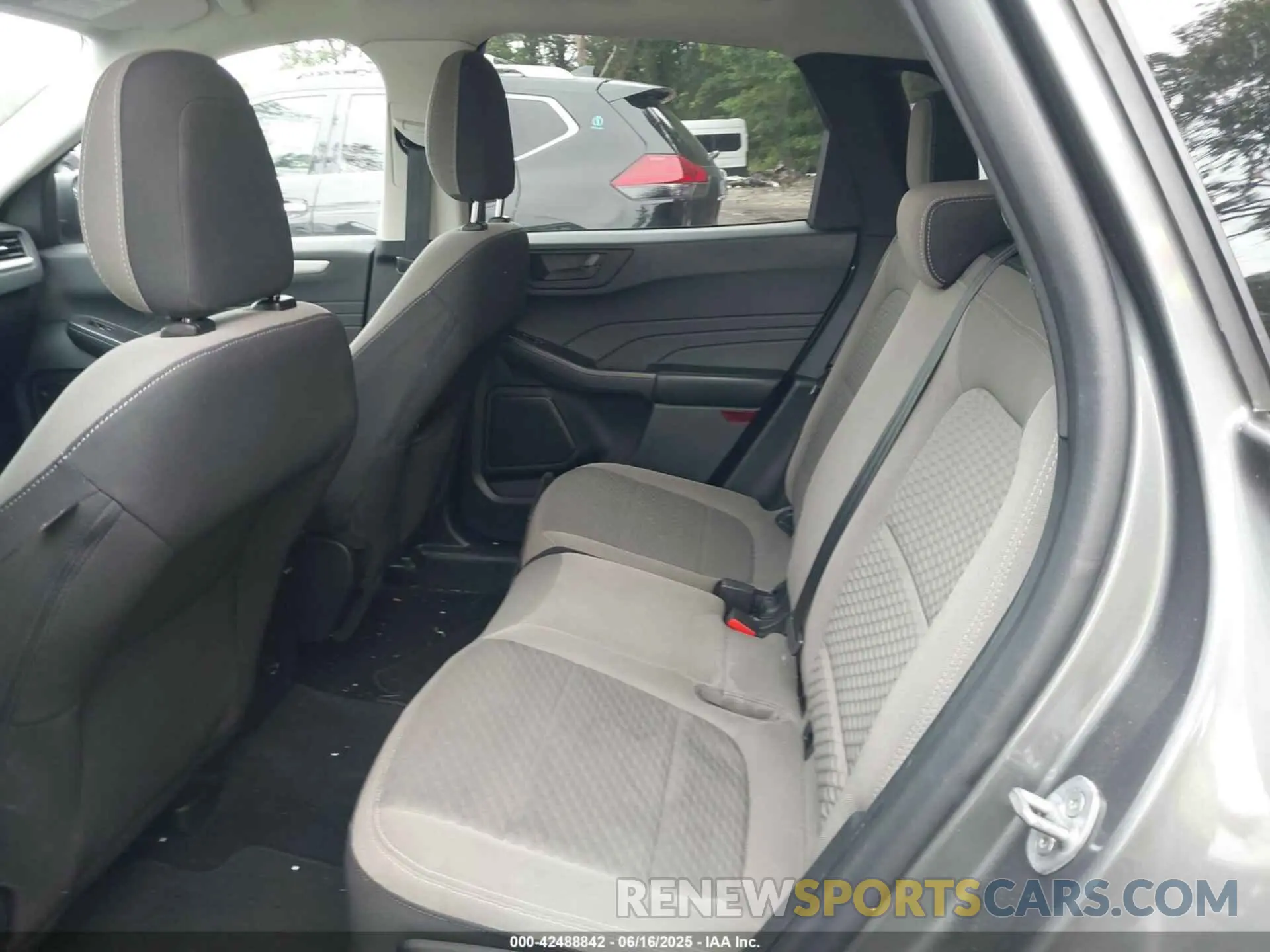 8 Фотография поврежденного автомобиля 1FMCU0EZ7NUA24543 FORD ESCAPE 2022