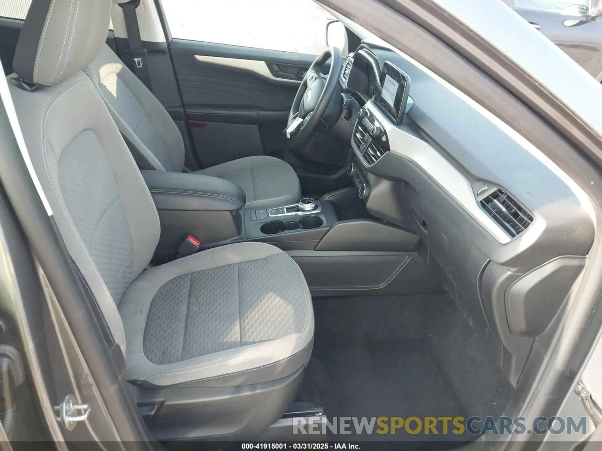 5 Фотография поврежденного автомобиля 1FMCU0EZ9NUB09108 FORD ESCAPE 2022