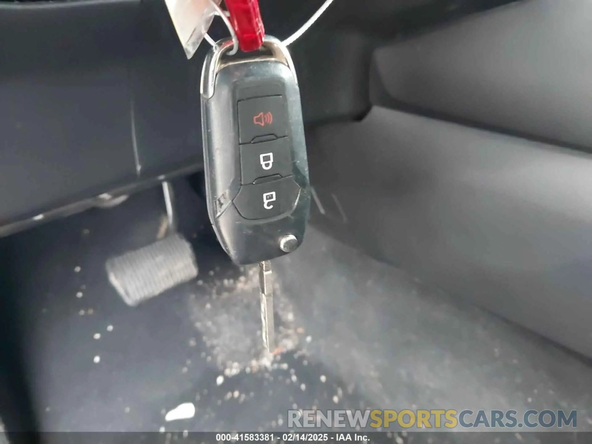 11 Photograph of a damaged car 1FMCU0F61NUA35686 FORD ESCAPE 2022