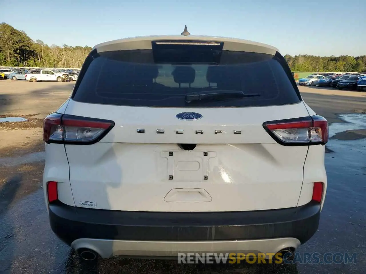 6 Photograph of a damaged car 1FMCU0F62NUB48093 FORD ESCAPE 2022