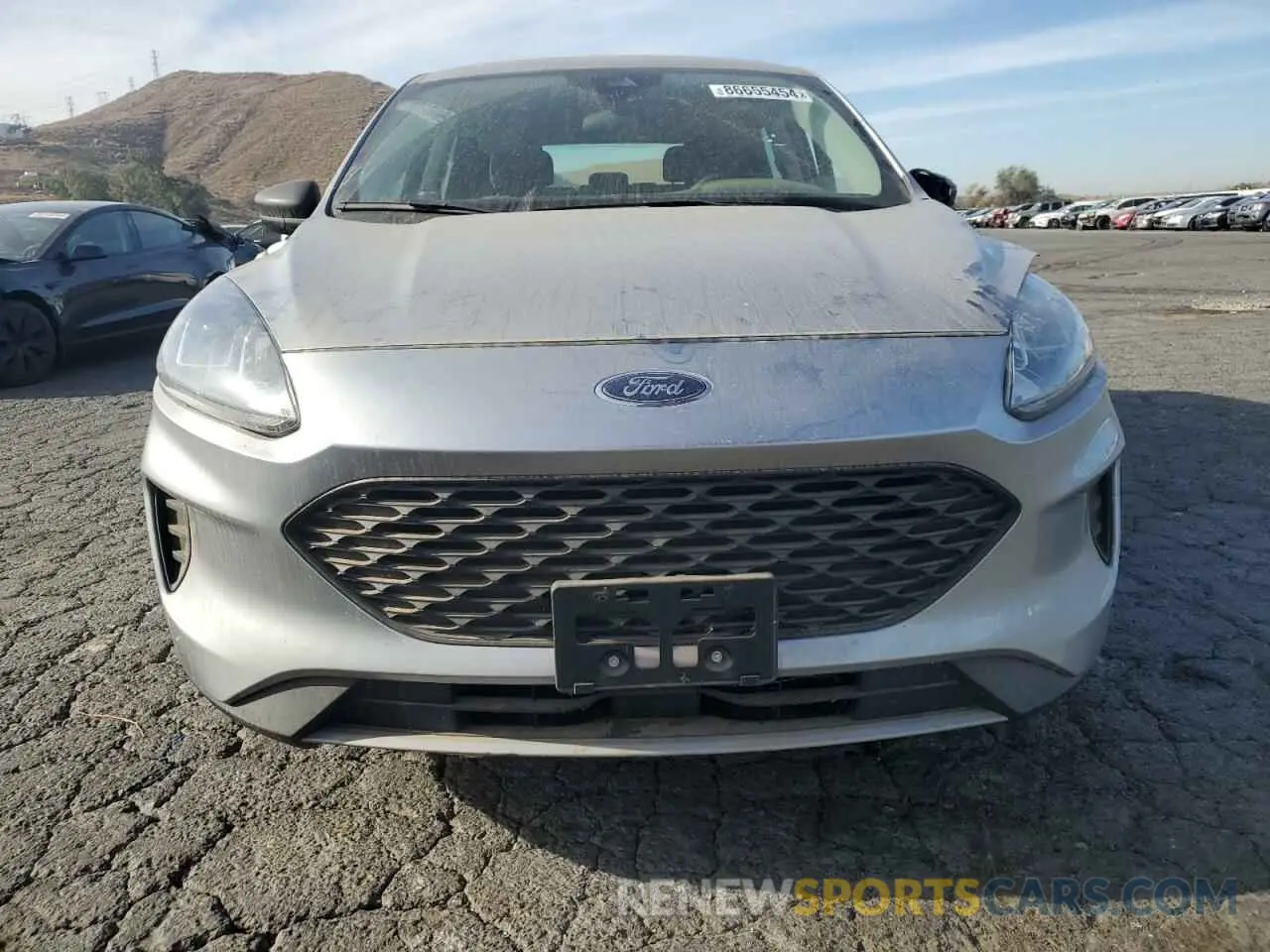 5 Photograph of a damaged car 1FMCU0F65NUB26802 FORD ESCAPE 2022