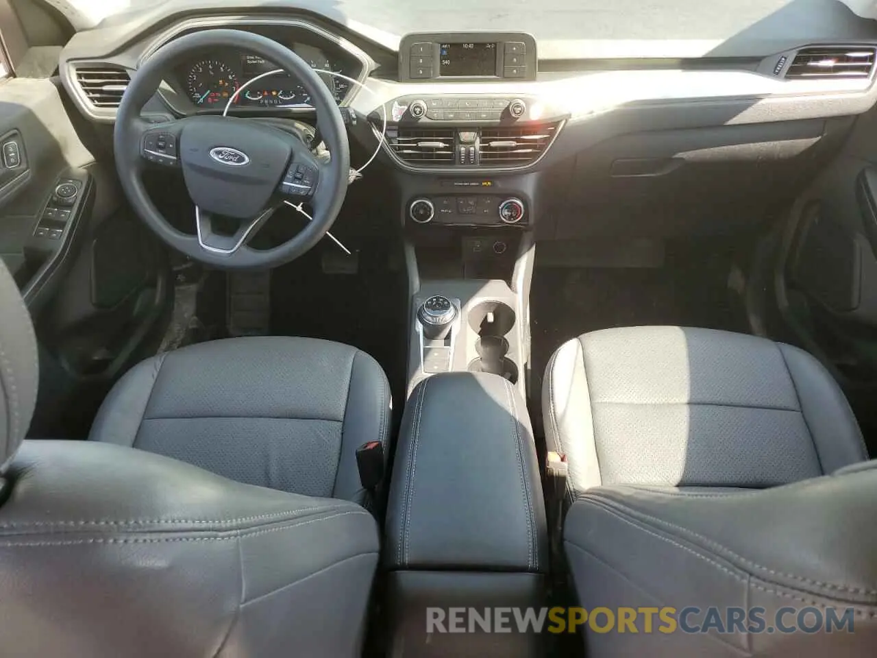 8 Фотография поврежденного автомобиля 1FMCU0F65NUB39601 FORD ESCAPE 2022
