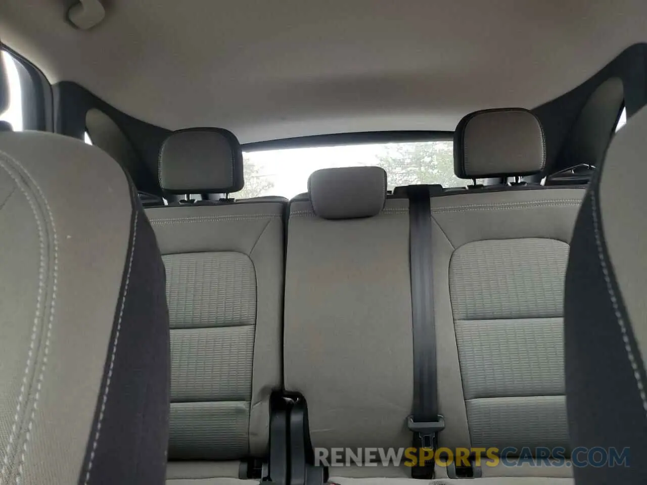 10 Photograph of a damaged car 1FMCU0F68NUA32803 FORD ESCAPE 2022