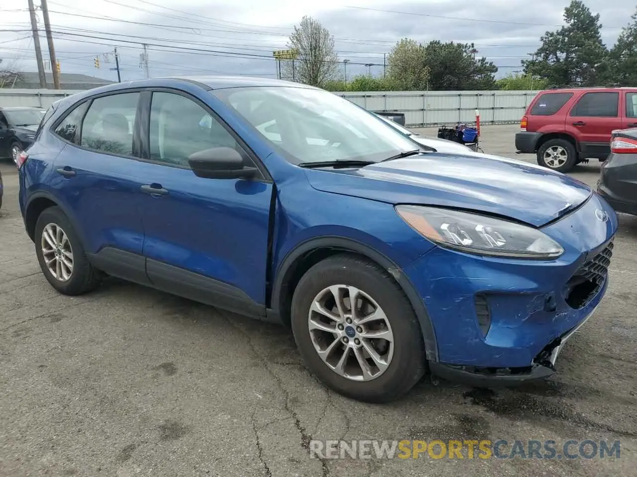 4 Photograph of a damaged car 1FMCU0F68NUA32803 FORD ESCAPE 2022