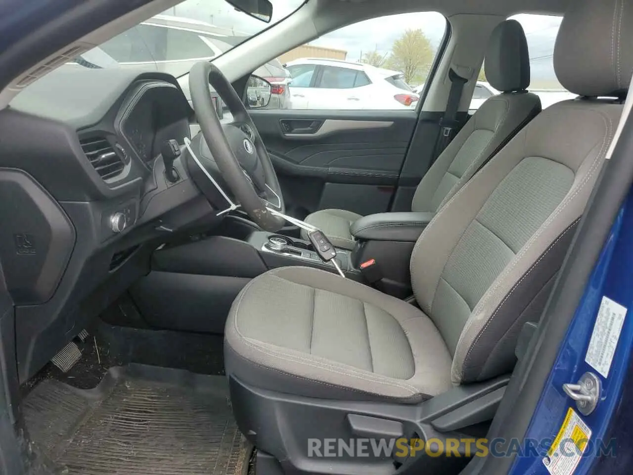 7 Photograph of a damaged car 1FMCU0F68NUA32803 FORD ESCAPE 2022