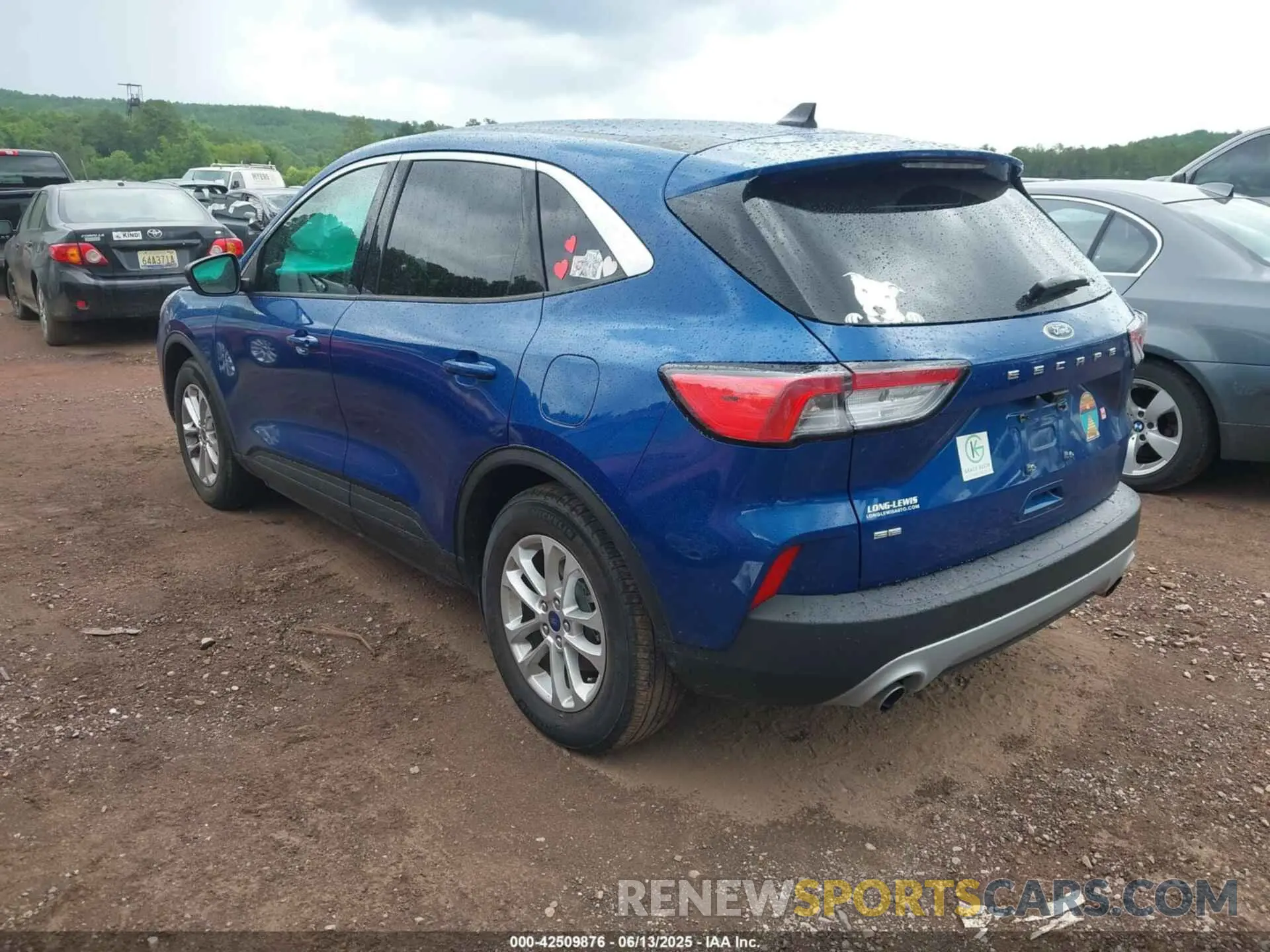 3 Фотография поврежденного автомобиля 1FMCU0G60NUB97694 FORD ESCAPE 2022